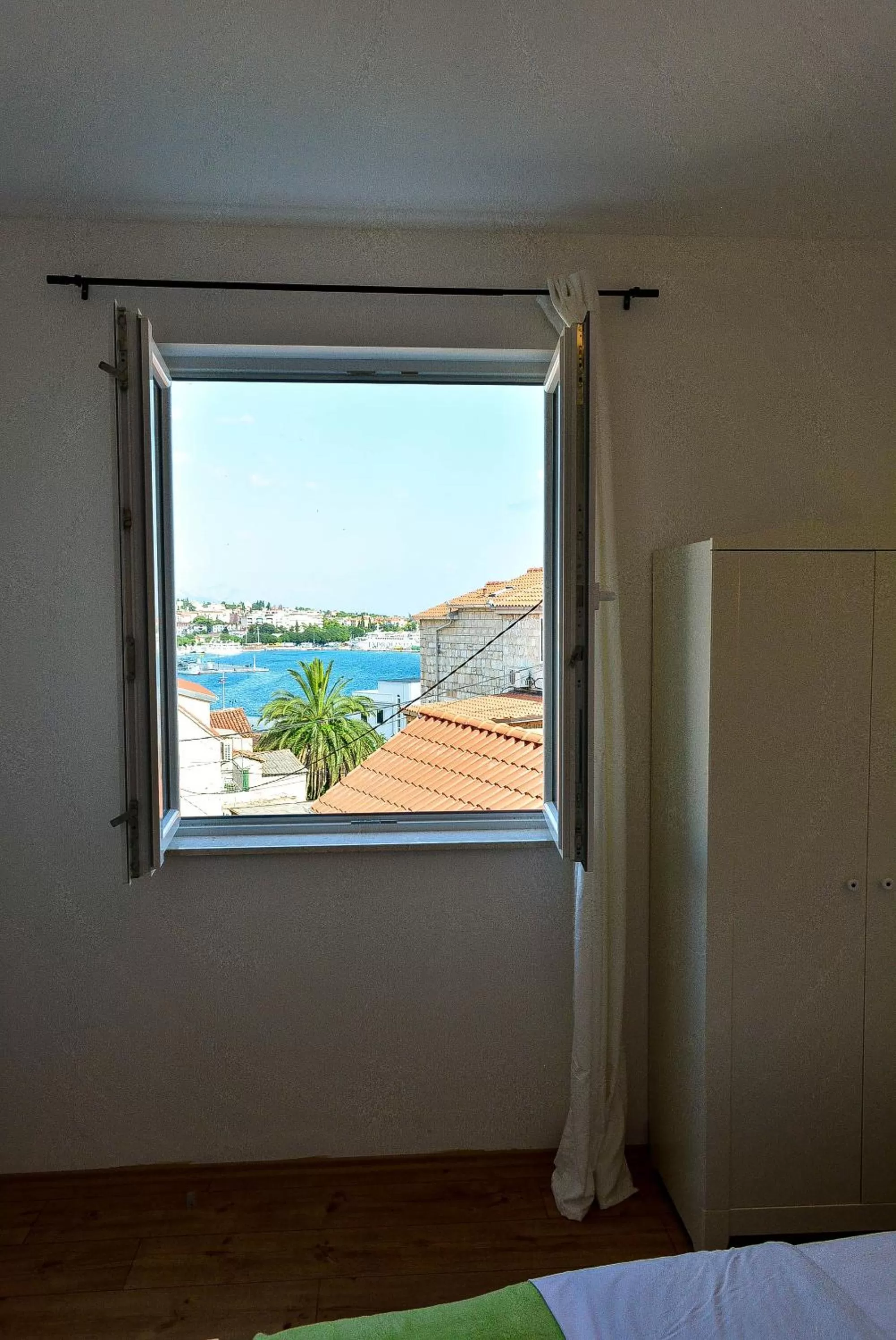 View (from property/room), Bed in Golden B&B