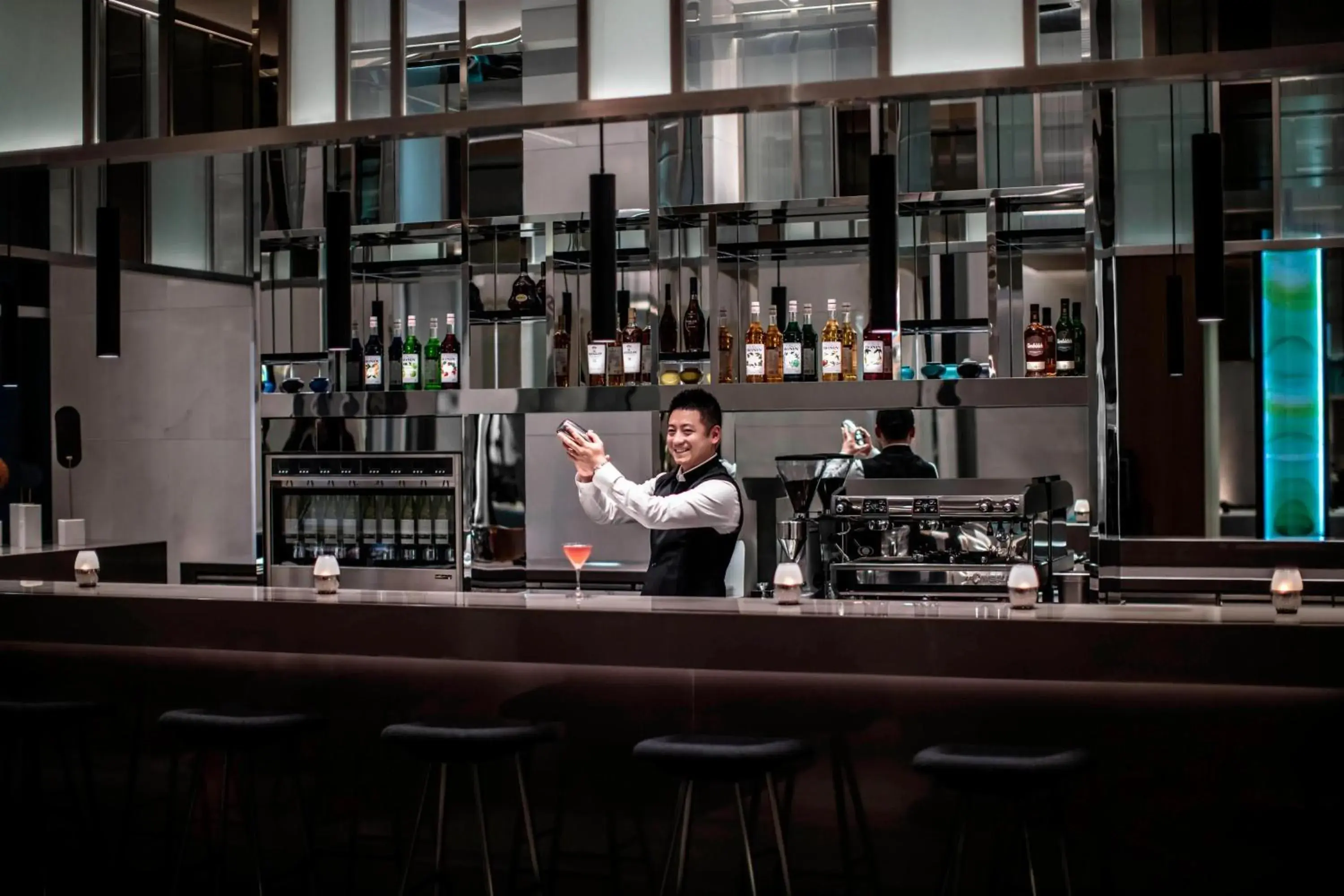 Lounge or bar, Lounge/Bar in Courtyard by Marriott Shanghai Minhang