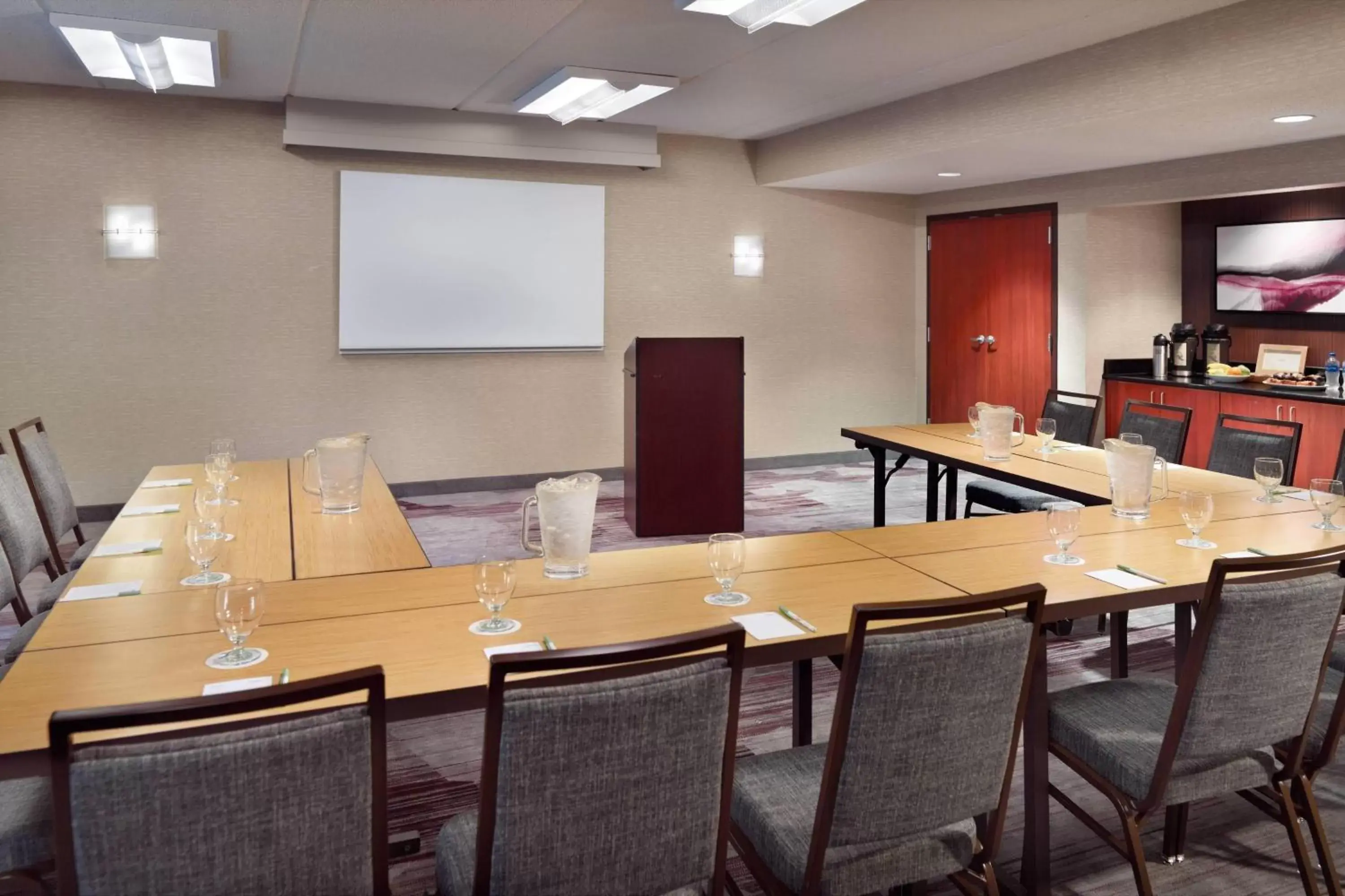Meeting/conference room in Courtyard by Marriott Tallahassee Downtown/Capital