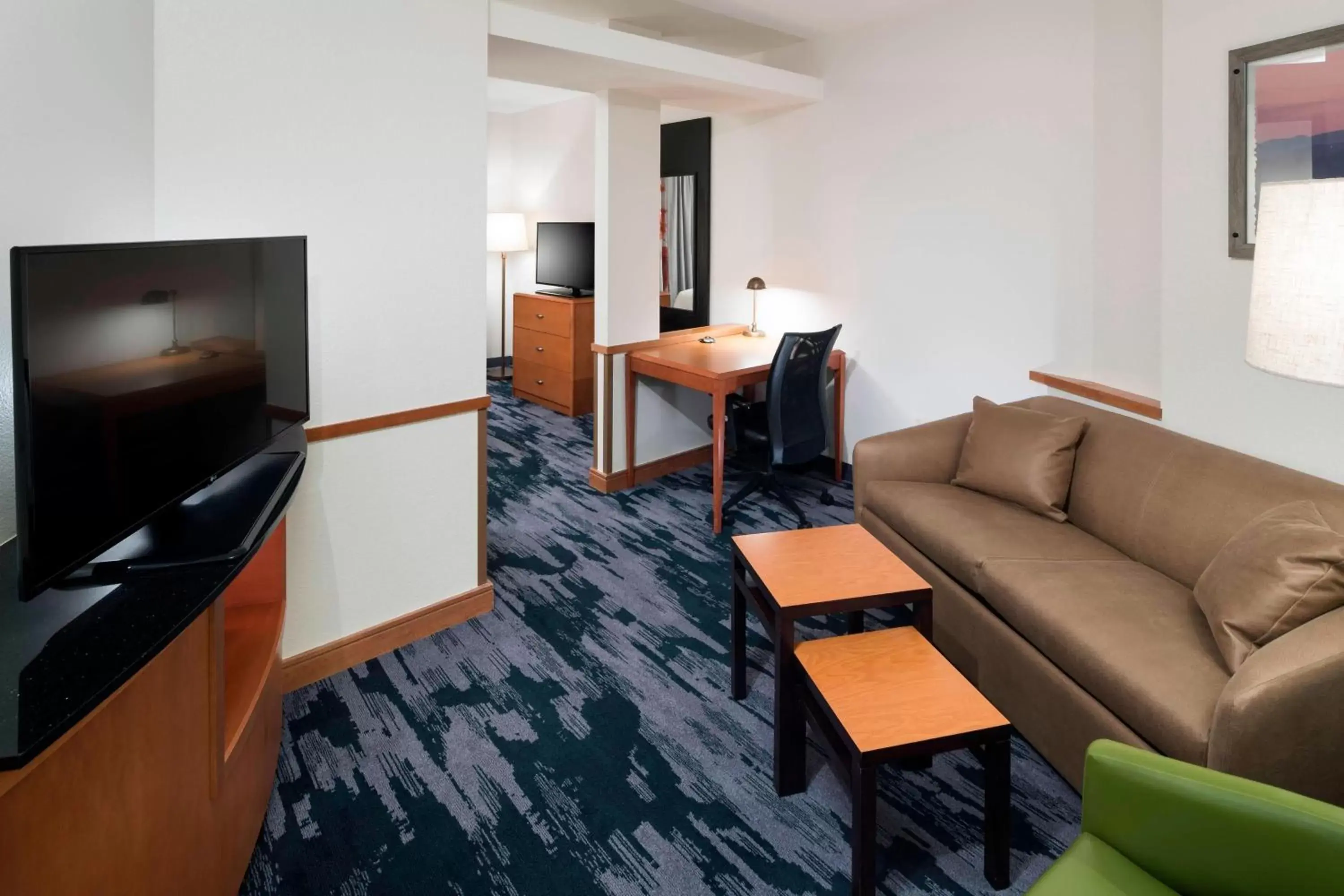 Living room, Seating Area in Fairfield Inn Suites by Marriott Orlando At SeaWorld