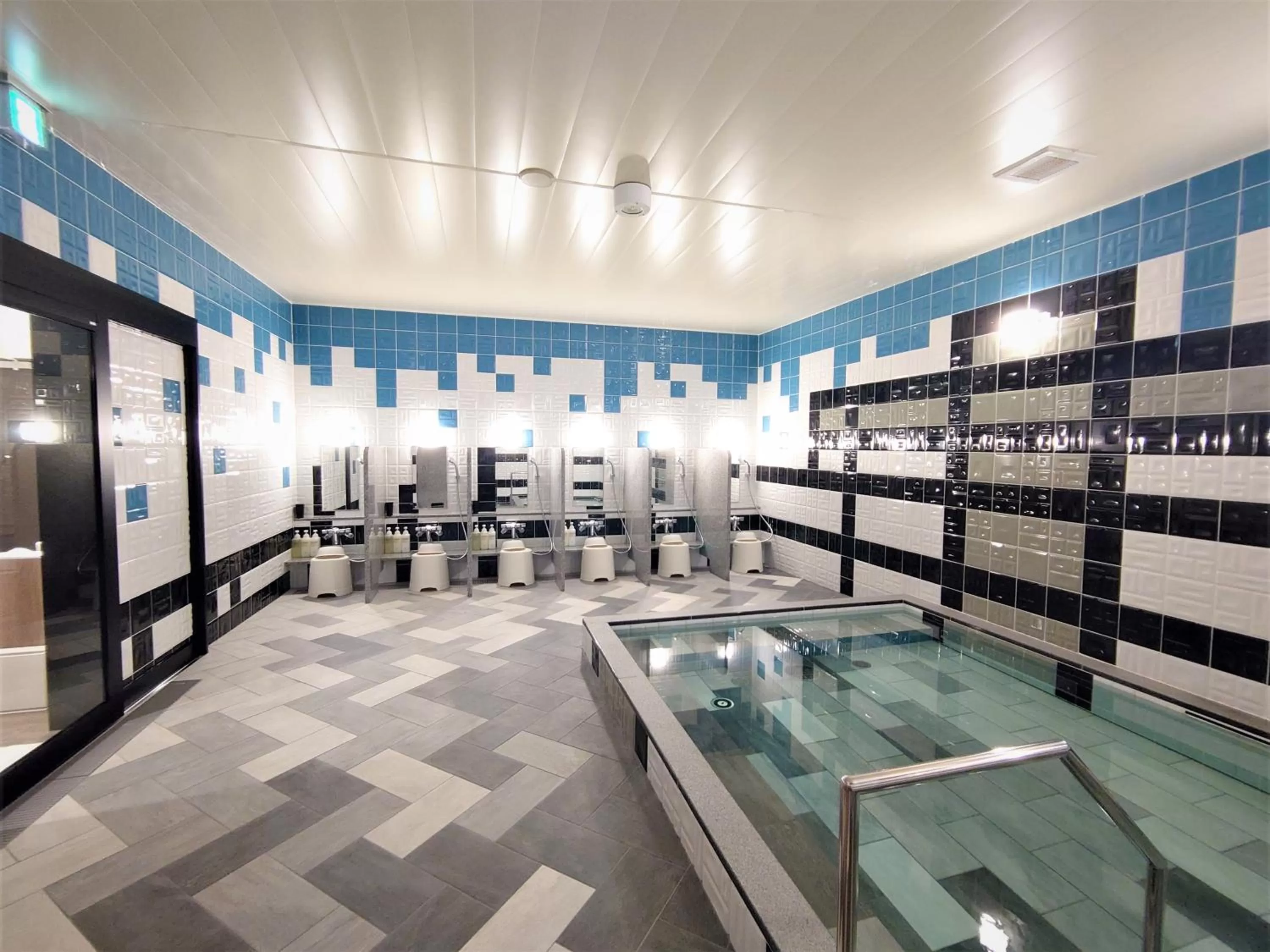 Public Bath, Swimming Pool in Green Rich Hotel Matsue Station Across - Artificial hot spring Futamata Yunohana