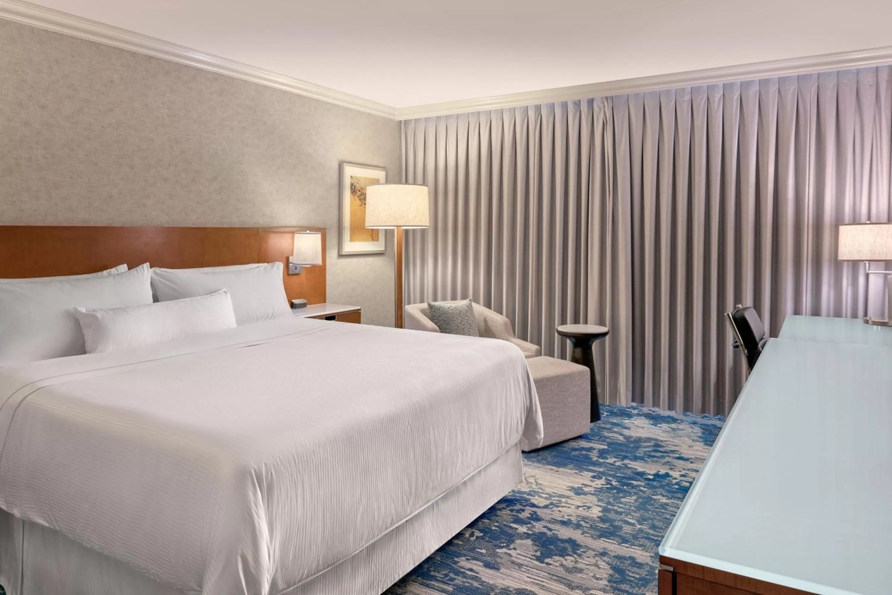 Photo of the whole room, Bed in The Westin Bayshore, Vancouver