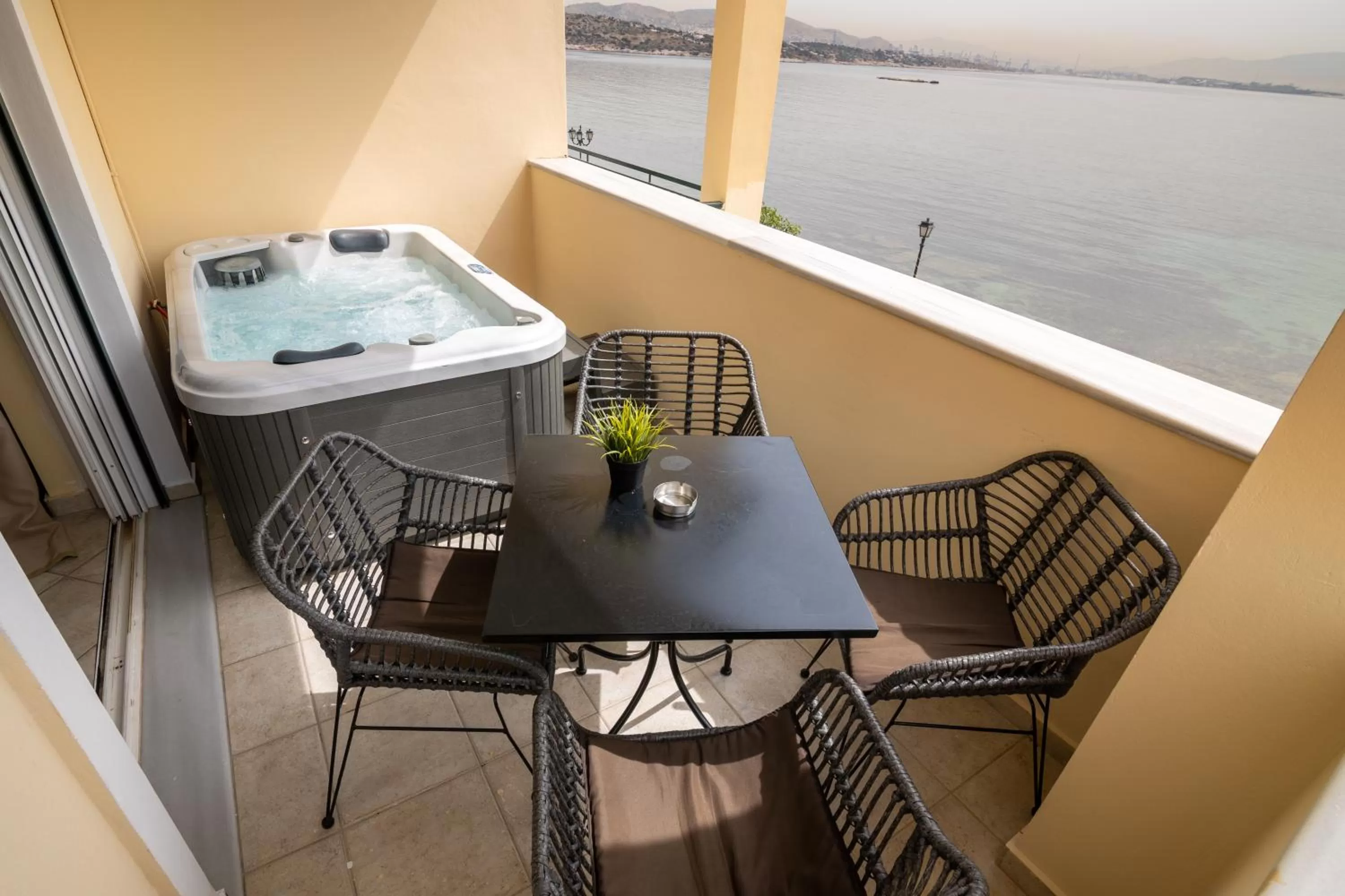 Votsalakia Hotel & Luxury Apartments