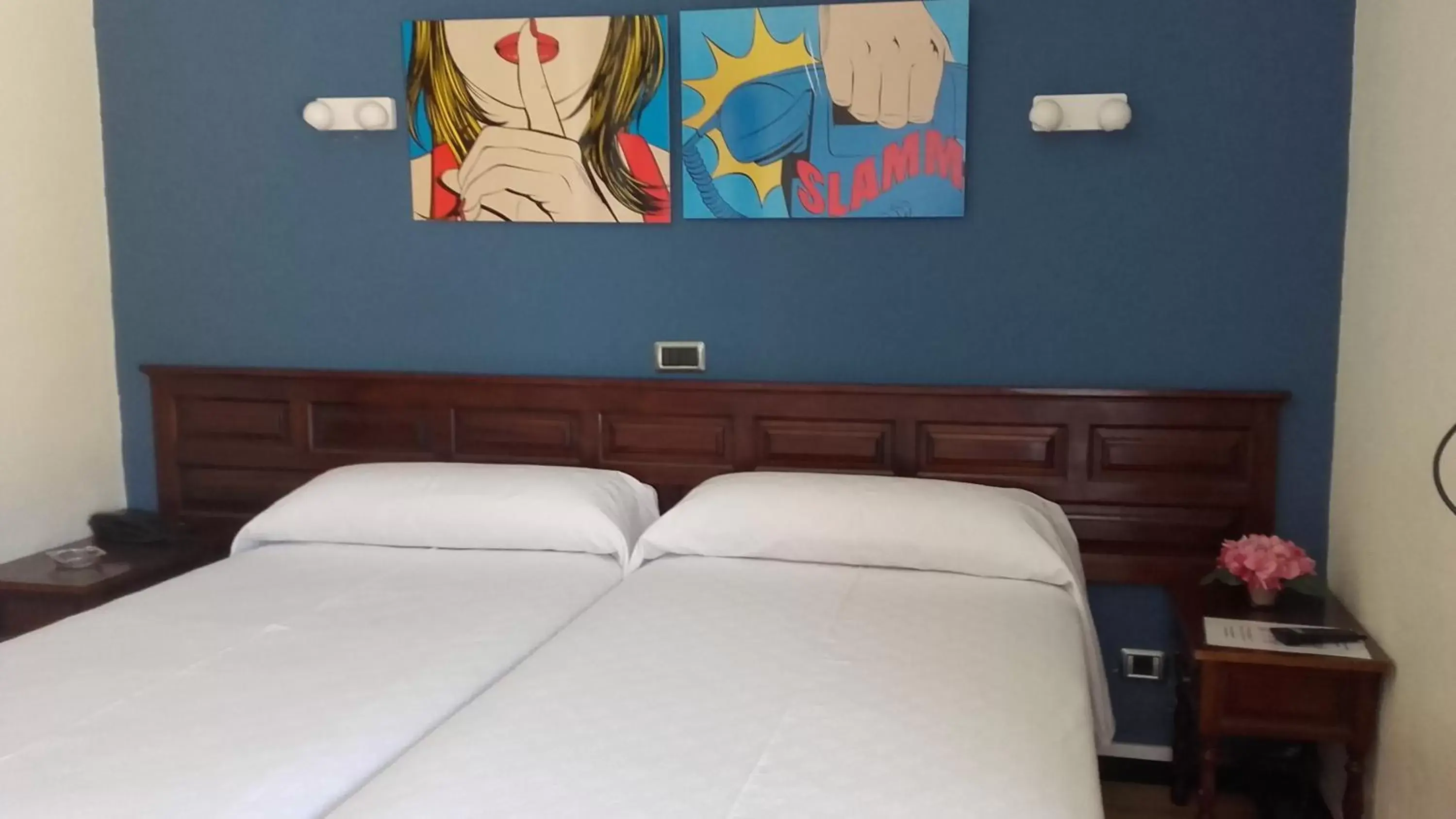 Bed in Hotel Tejuma