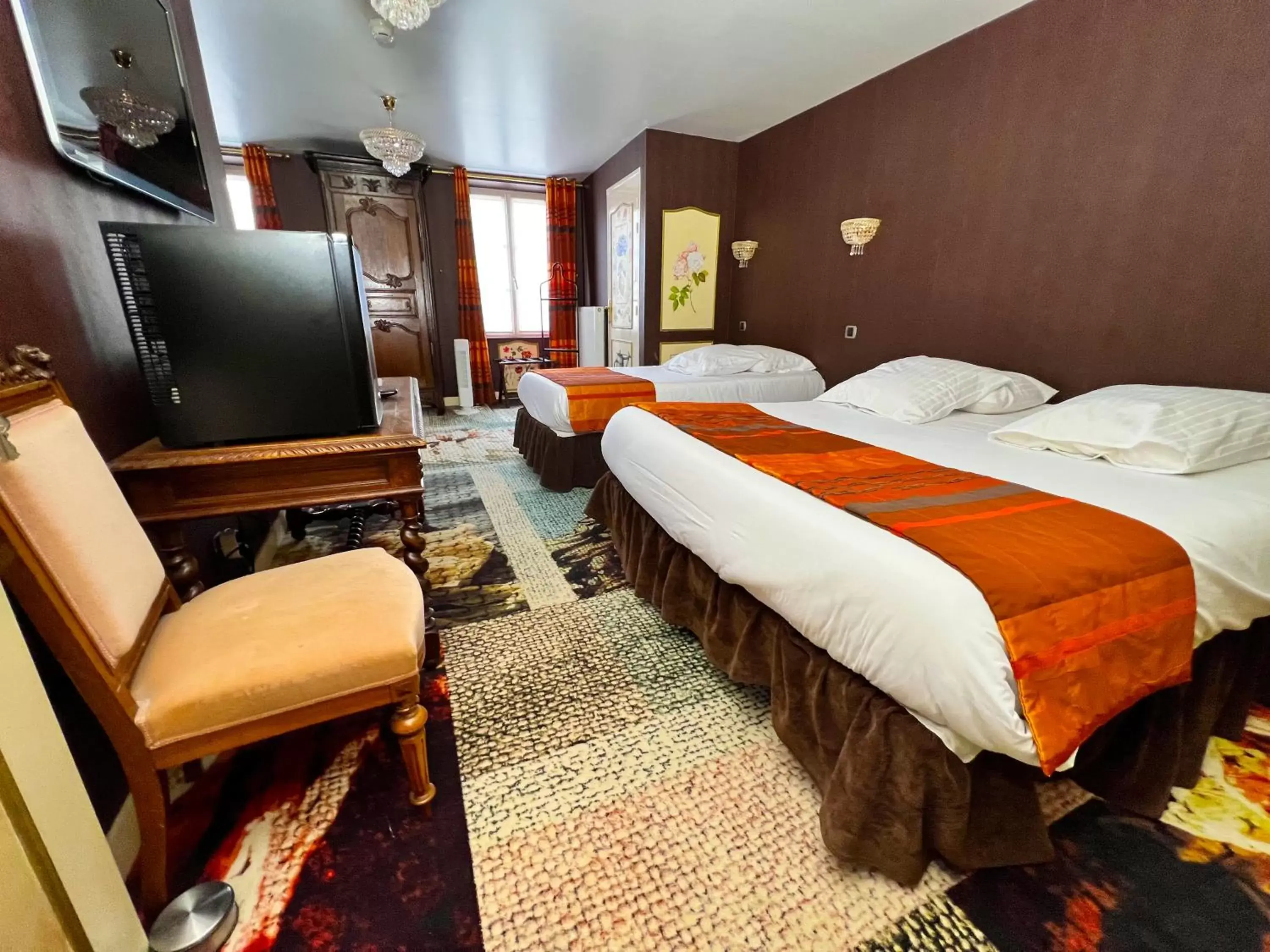 Comfort Family Room in Hotel De La Poste Comfort Family Room in Hotel De La Poste