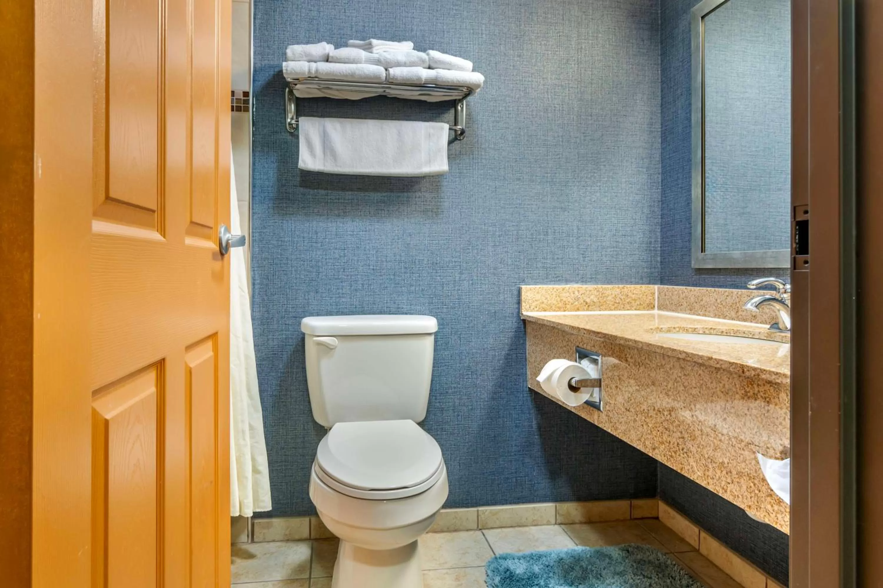 Bathroom in Best Western On the River