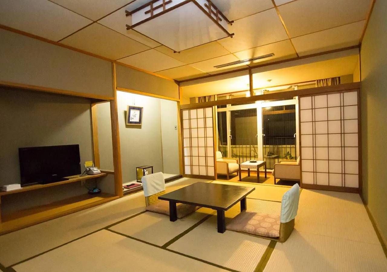 Photo of the whole room in Wakayama Kada Onsen Kada Kaigetsu (ex. Azumaya Seaside Hotel)