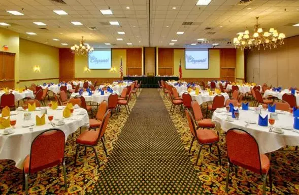 Banquet/Function facilities, Banquet Facilities in MCM Eleganté Hotel & Conference Center