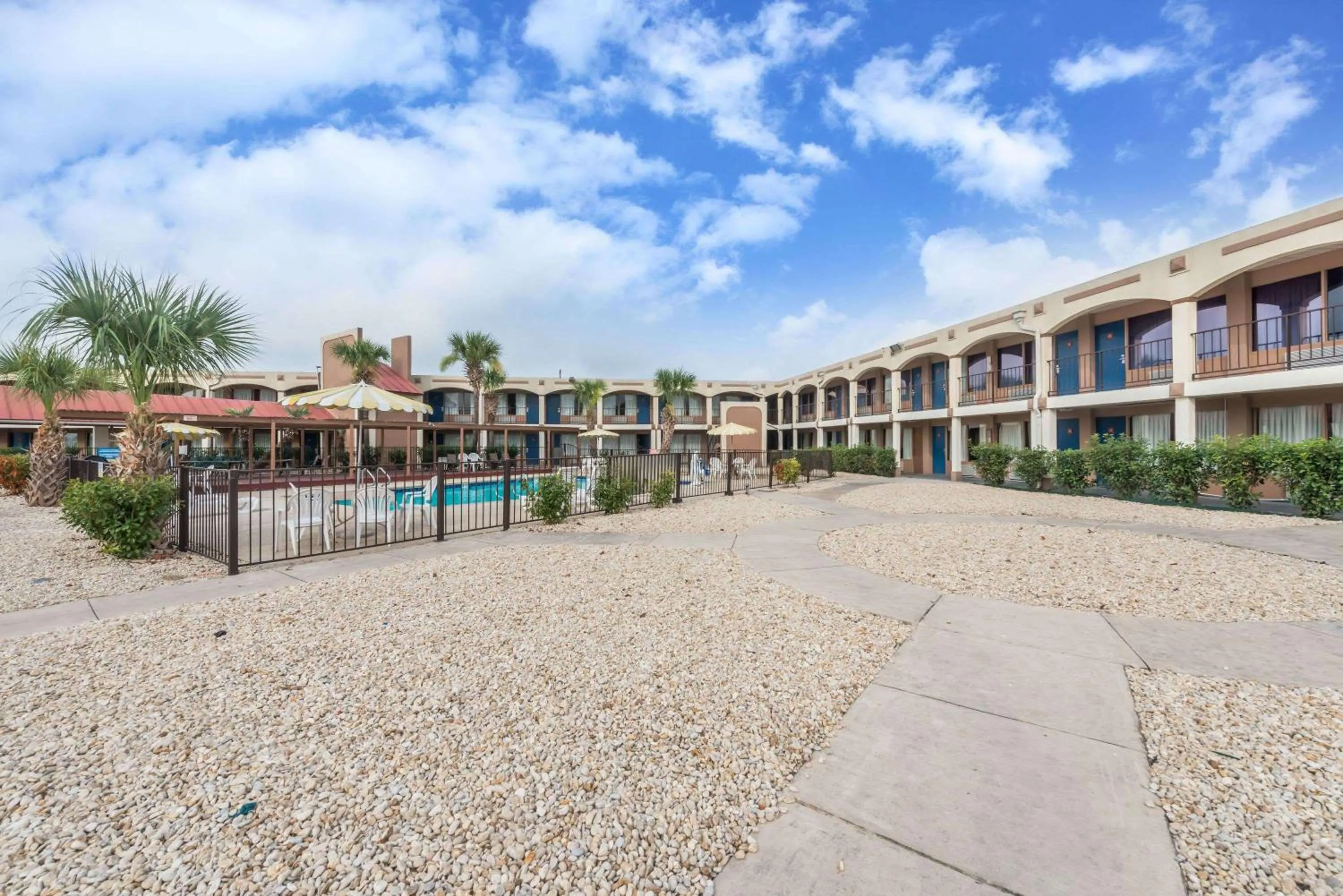 Property building in Days Inn by Wyndham San Antonio Splashtown/ATT Center