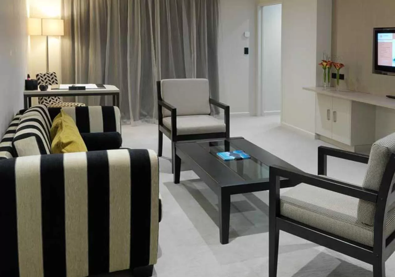 Living room in Sudima Auckland Airport