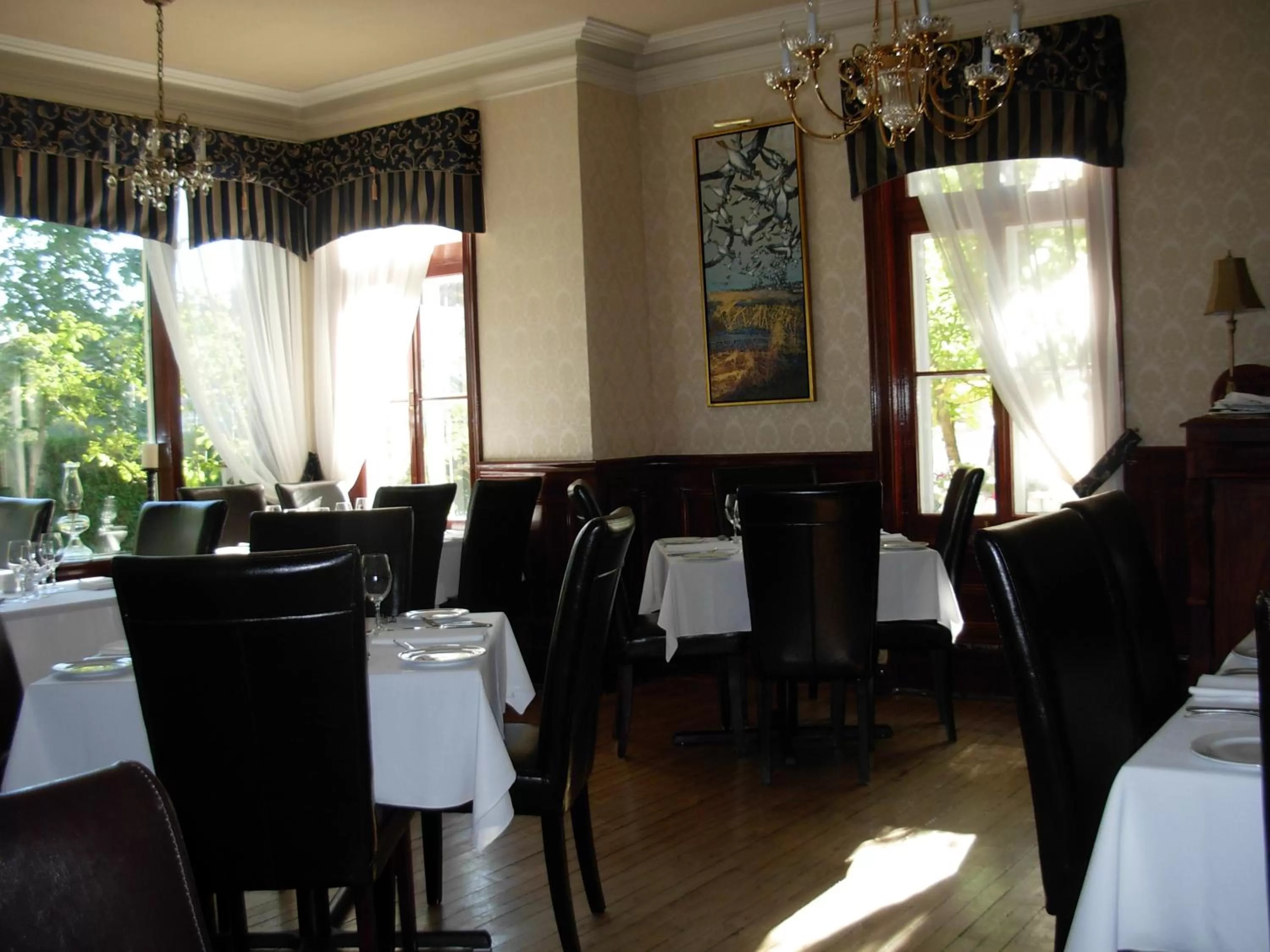 Restaurant/places to eat in Chez Truchon Bistro-Auberge