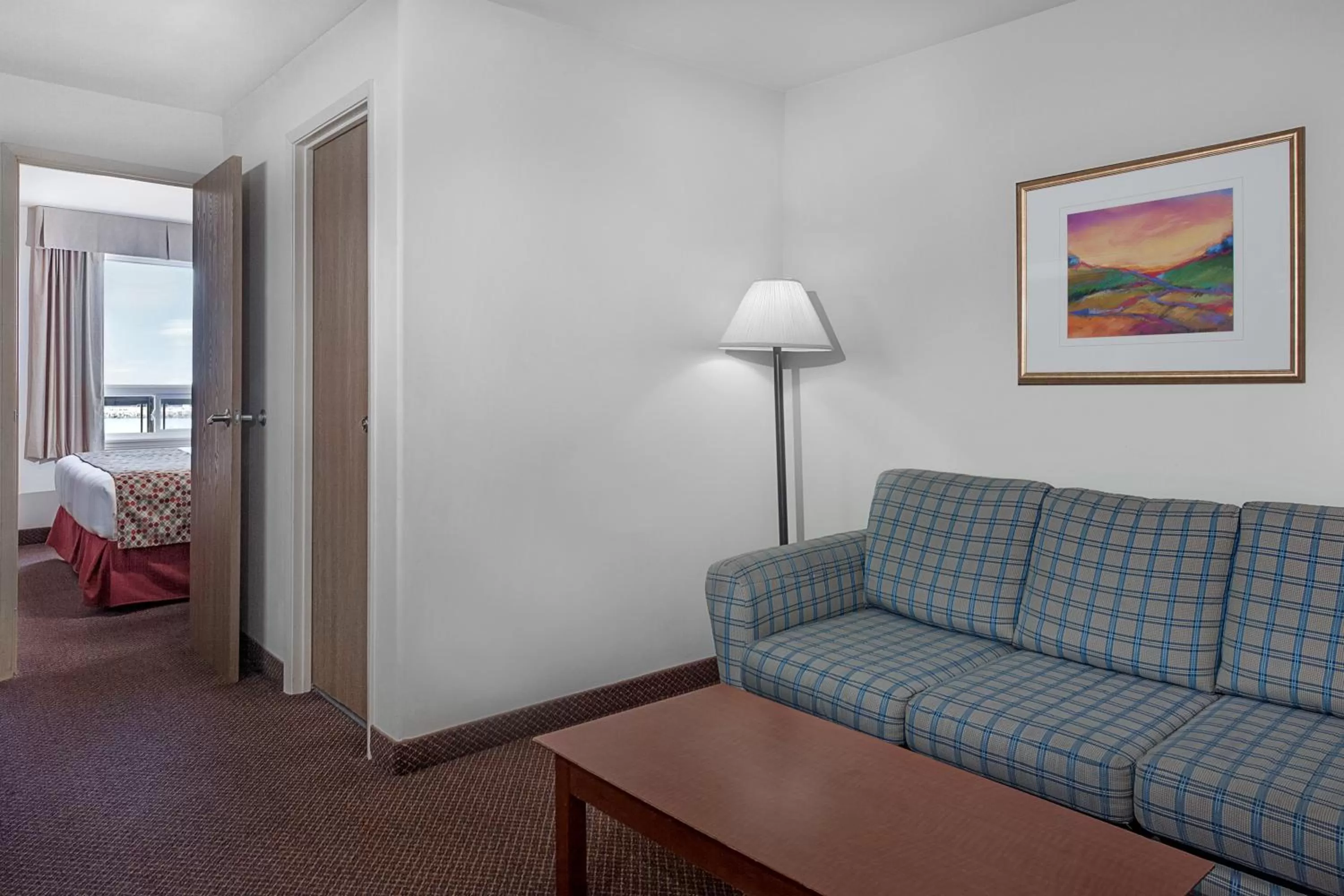 Photo of the whole room in Super 8 by Wyndham Caraquet