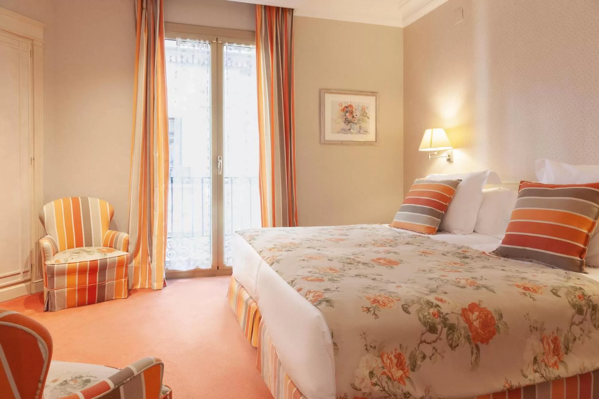 Superior Classic Family Room in Colón Hotel Barcelona