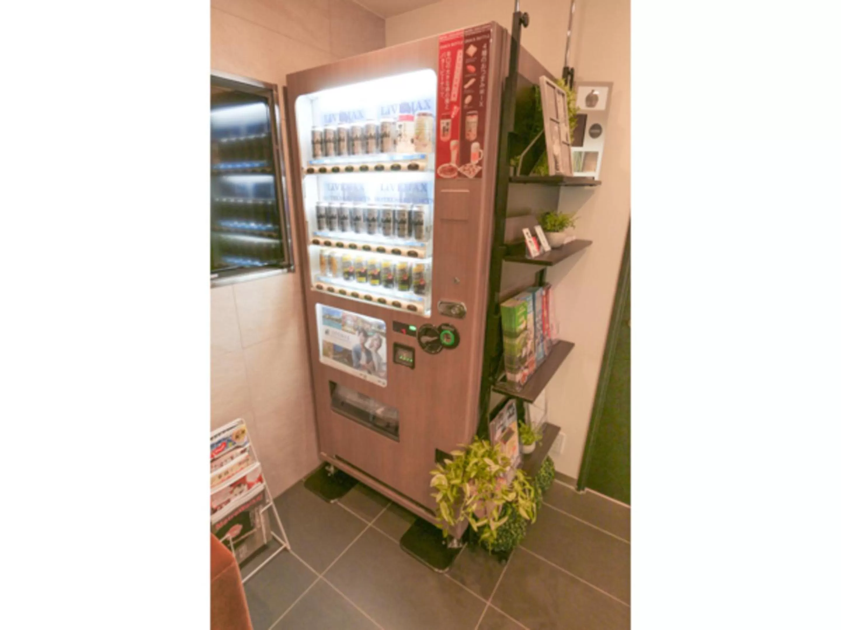 vending machine in HOTEL LiVEMAX Tokyo Kanda-Ekimae