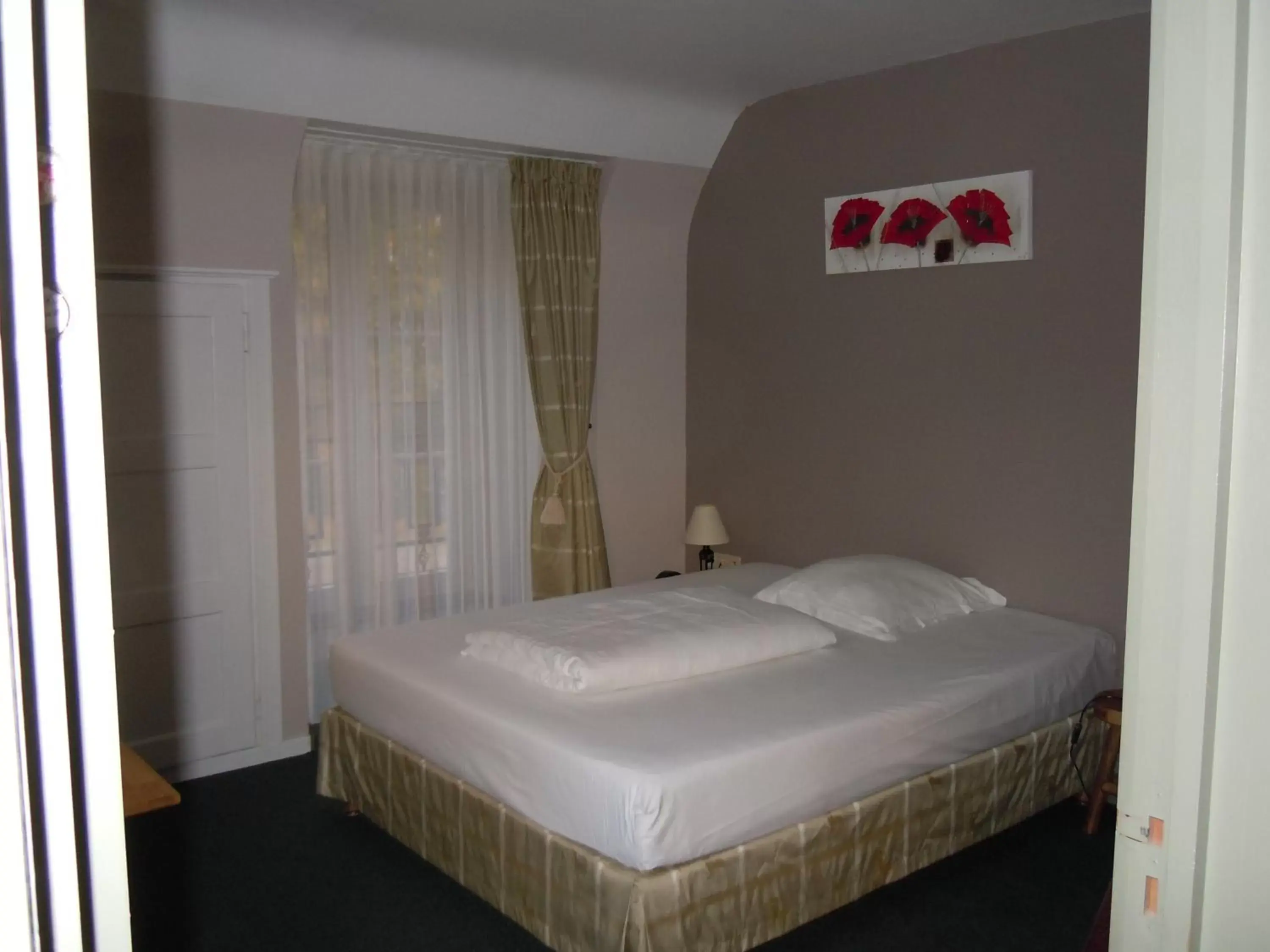 Economy Double Room in Hotel Malcot Economy Double Room in Hotel Malcot