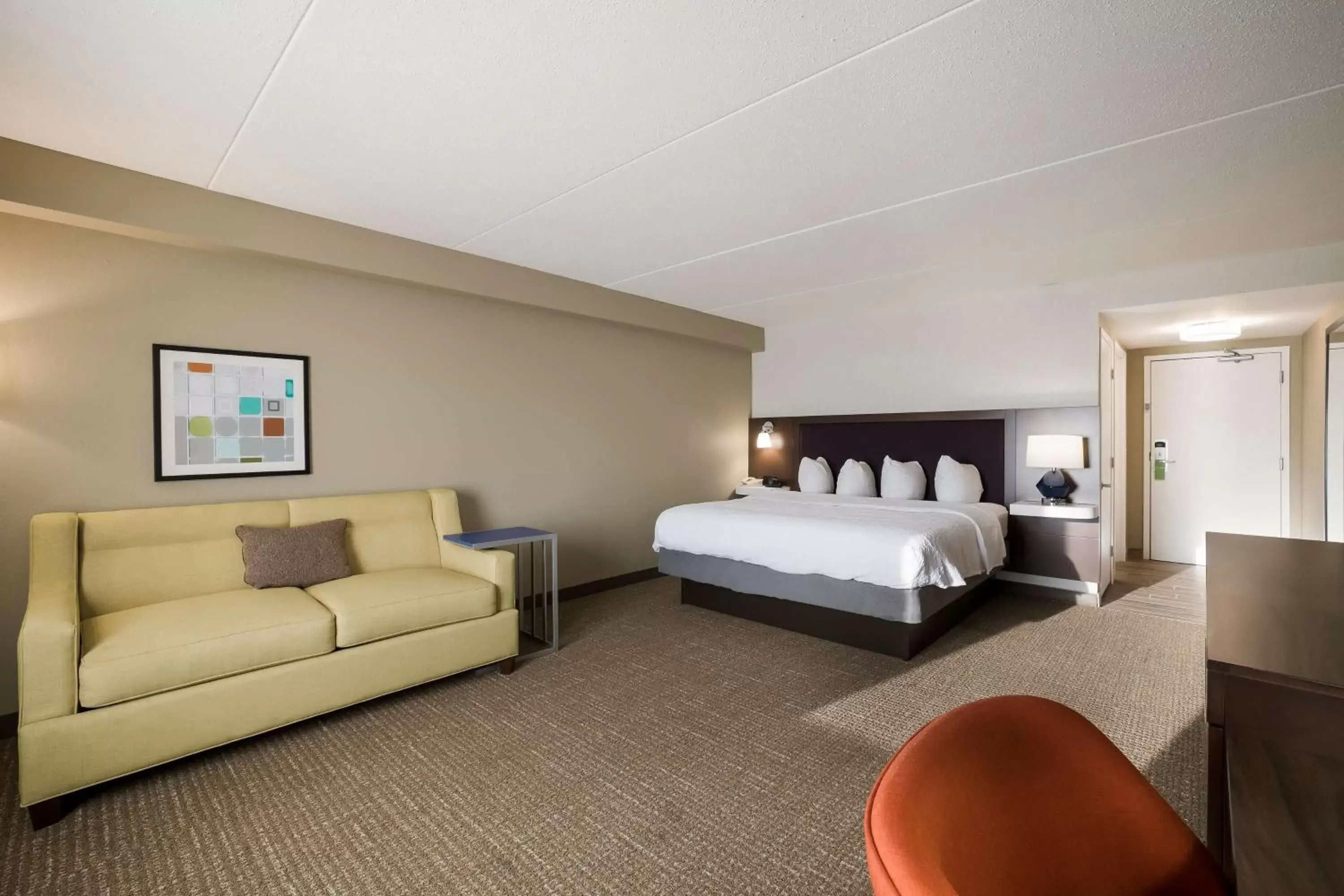 King Room with Sofa Bed - Non-Smoking in Hampton Inn McHenry King Room with Sofa Bed - Non-Smoking in Hampton Inn McHenry