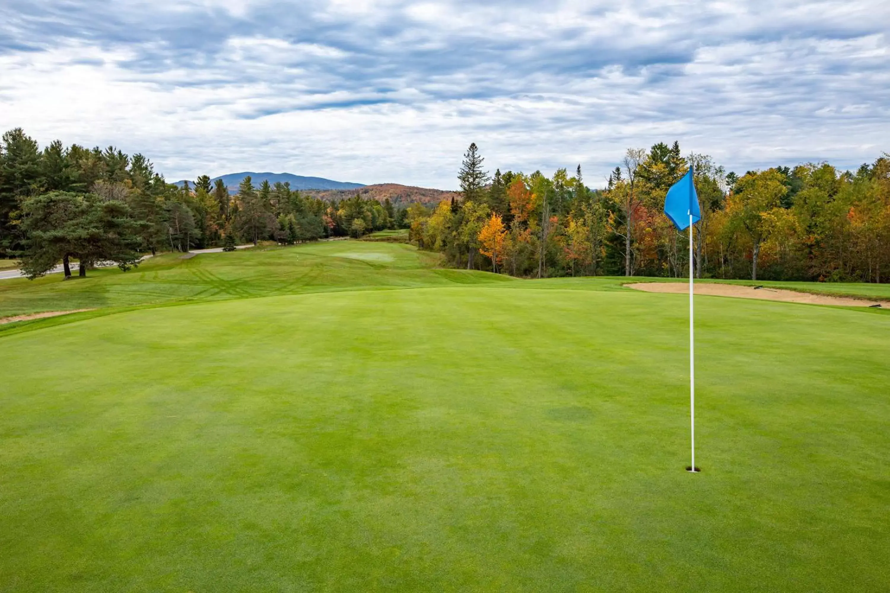 Golfcourse, Golf in Crowne Plaza Lake Placid, an IHG Hotel