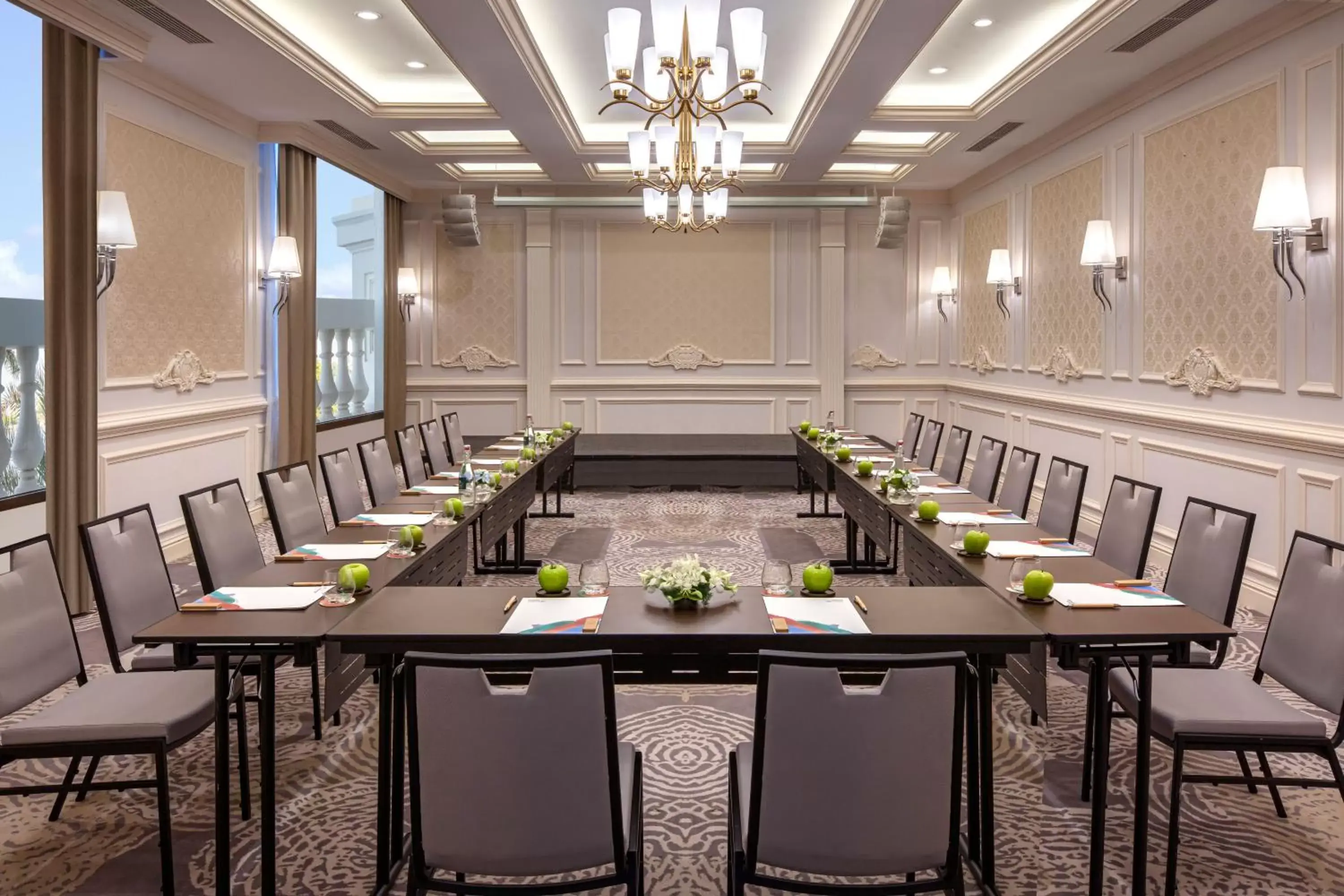 Meeting/conference room in Melia Vinpearl Quang Binh