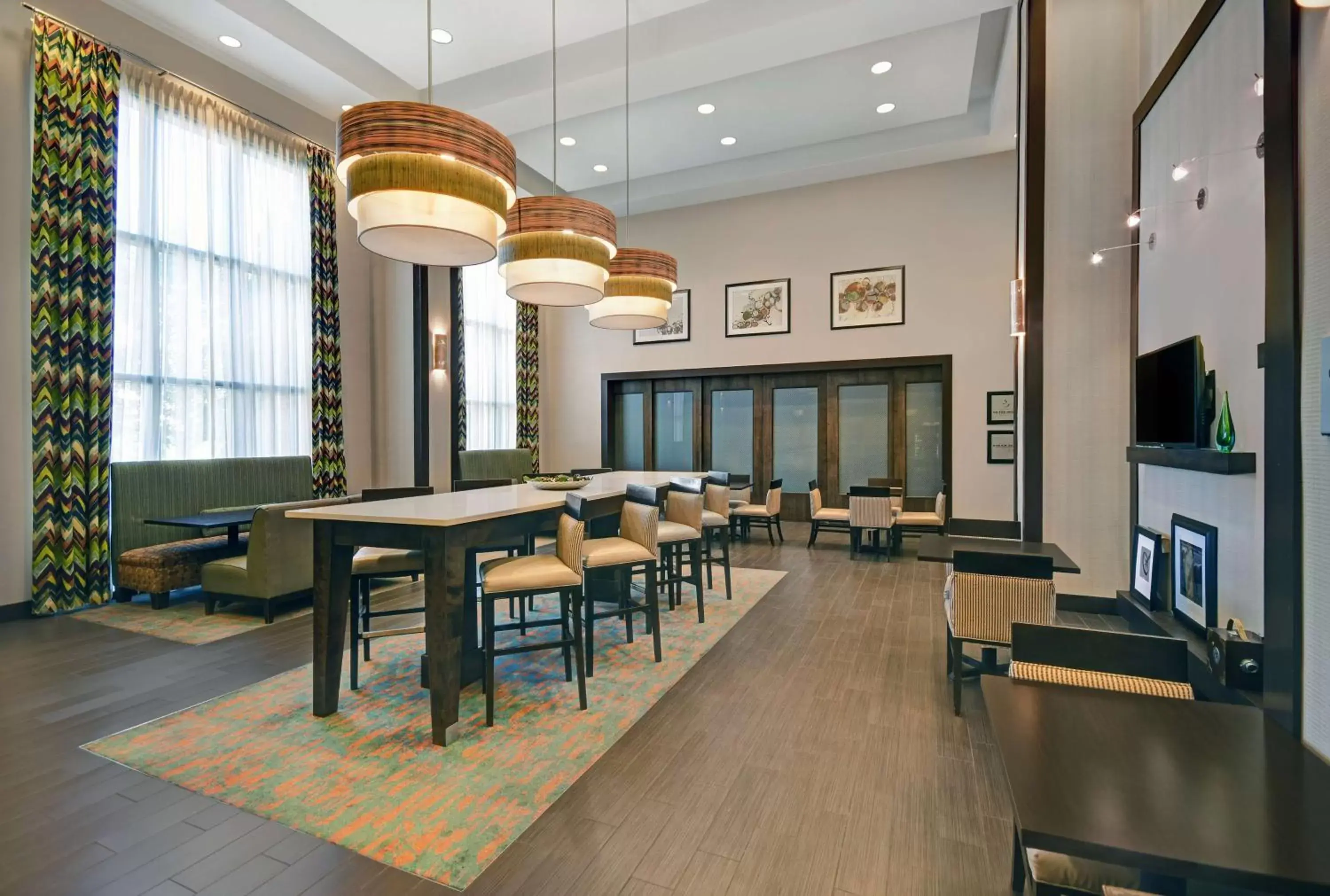 Lobby or reception, Restaurant/Places to Eat in Hampton Inn and Suites Robbinsville