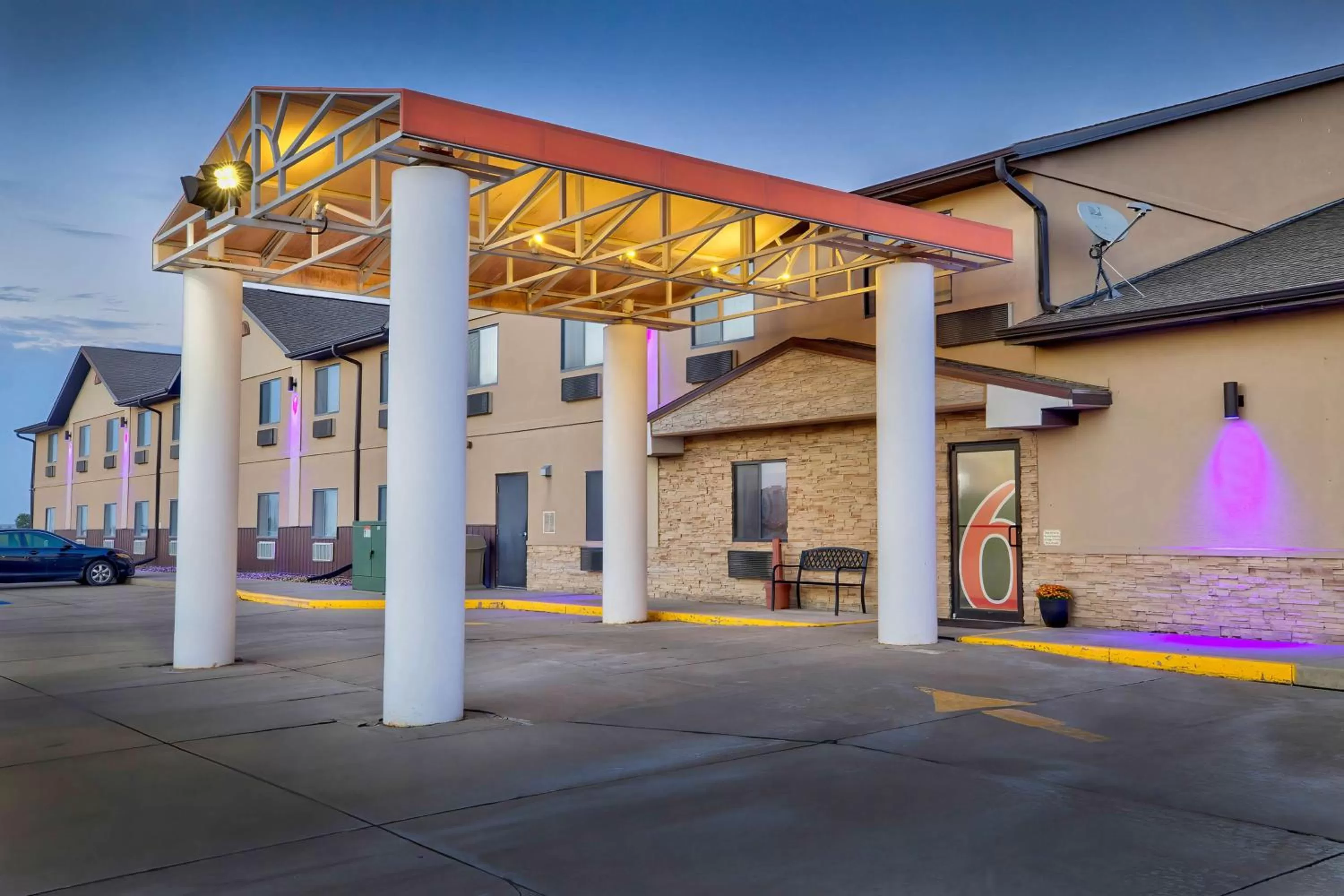 Property building in Motel 6-Percival, IA