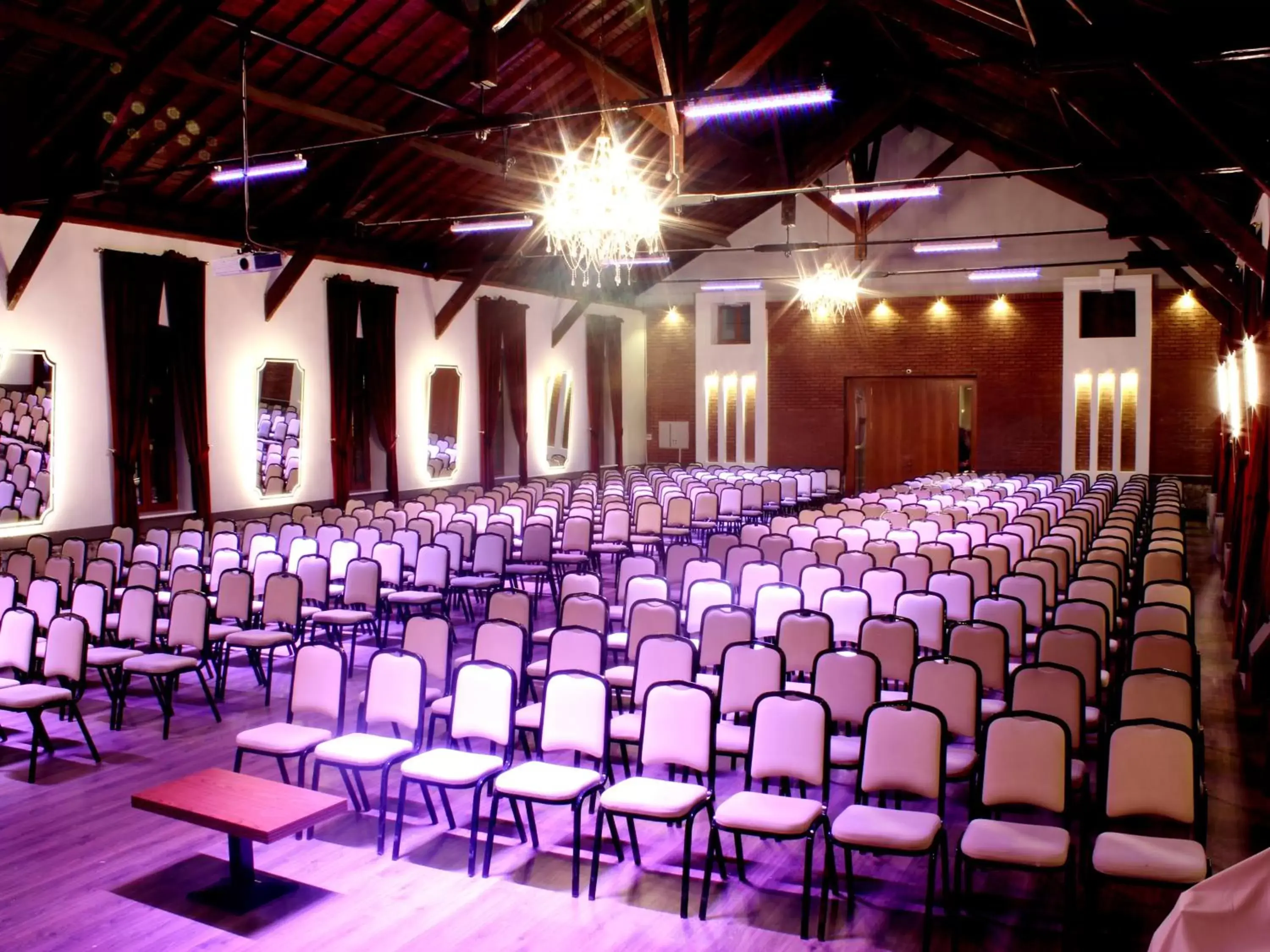 Other in Montania Special Class Hotel Other in Montania Special Class Hotel