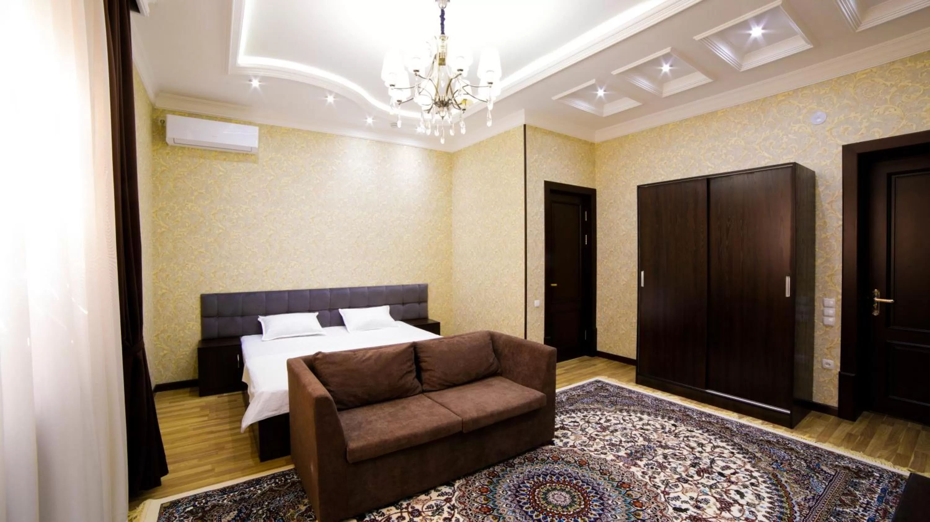 Bed in Alliance Hotel Tashkent