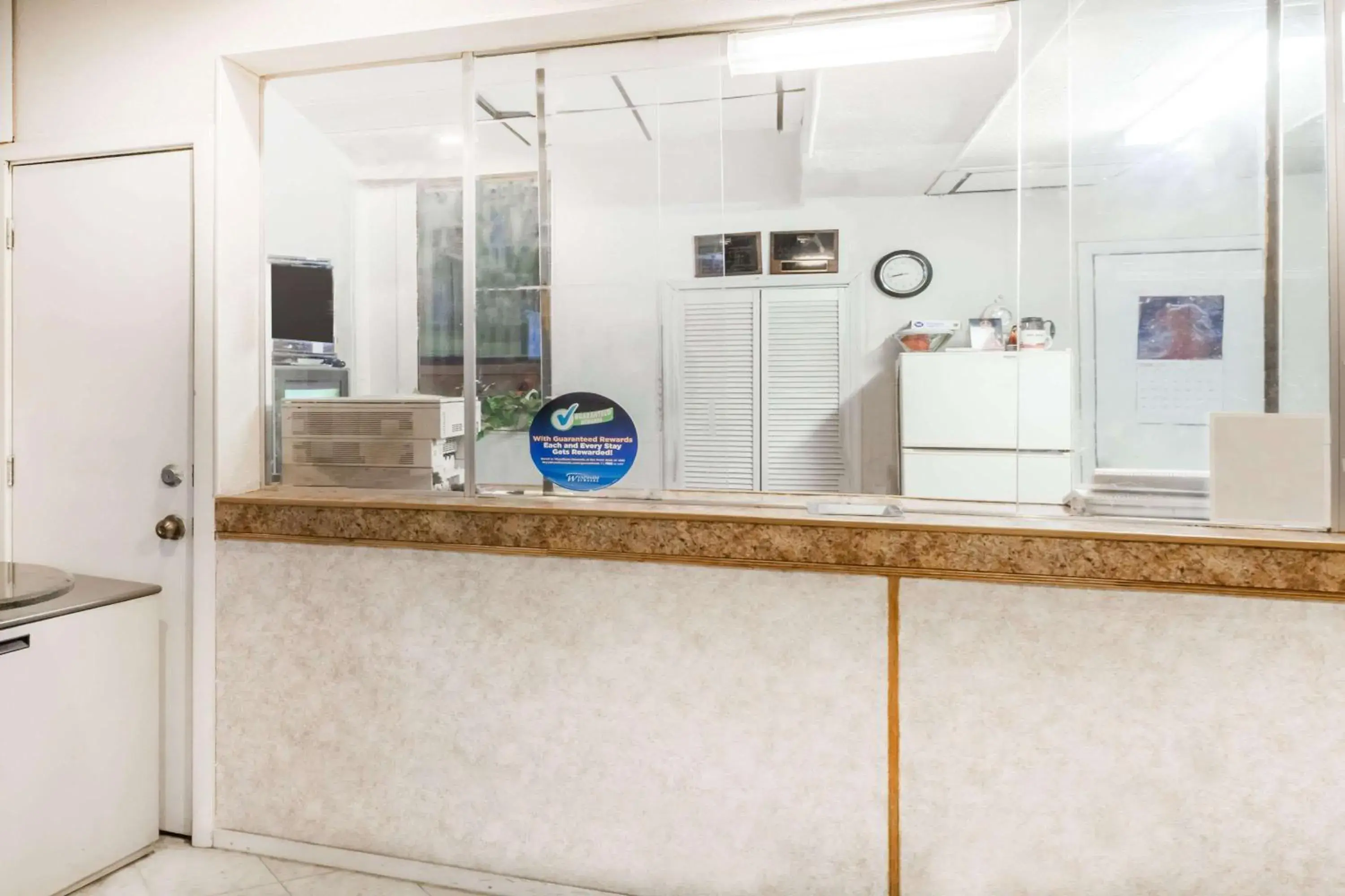 Lobby or reception in Atlantic Motor Inn Near Boardwalk Lobby or reception in Atlantic Motor Inn Near Boardwalk