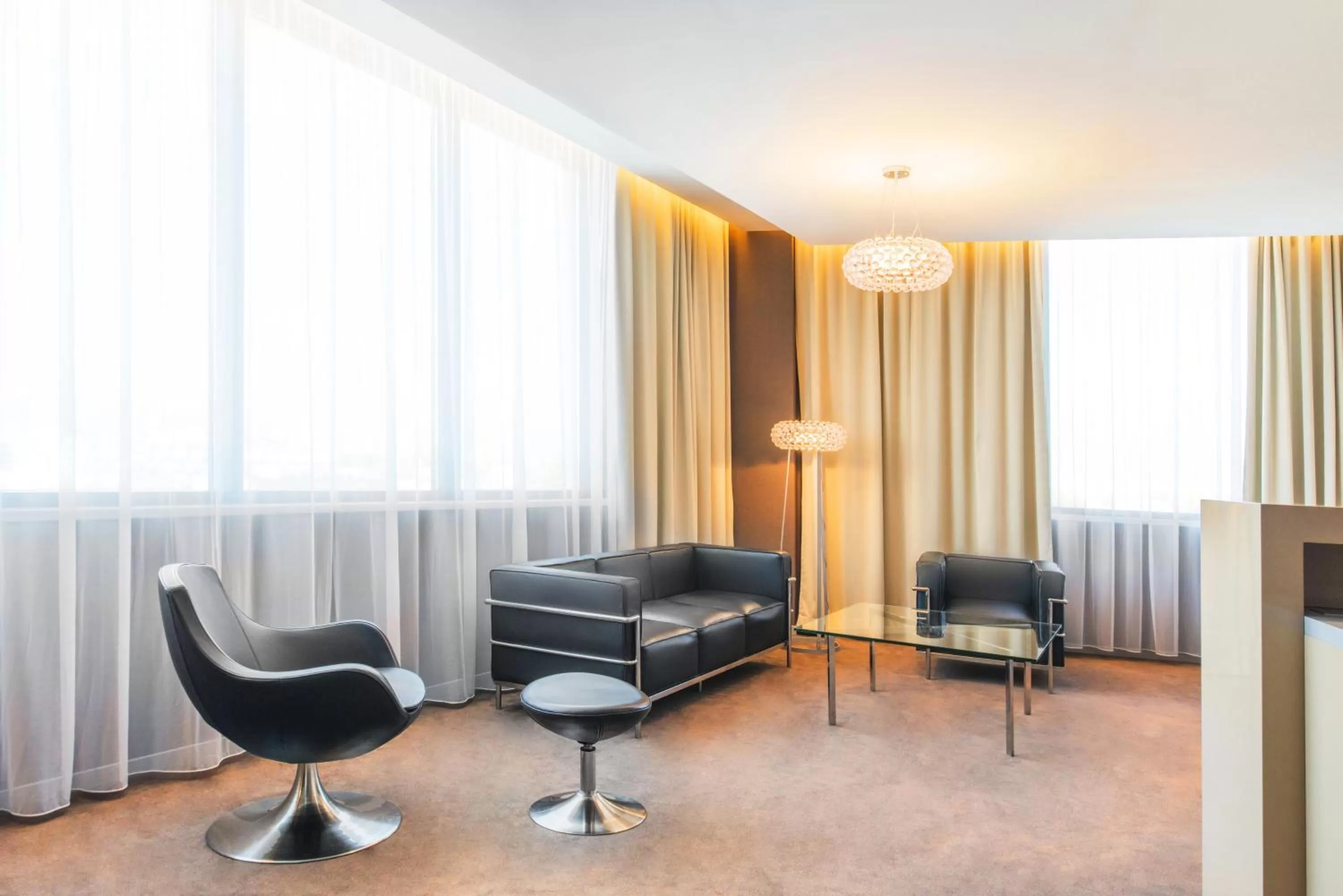 Living room in NH Bratislava Gate One