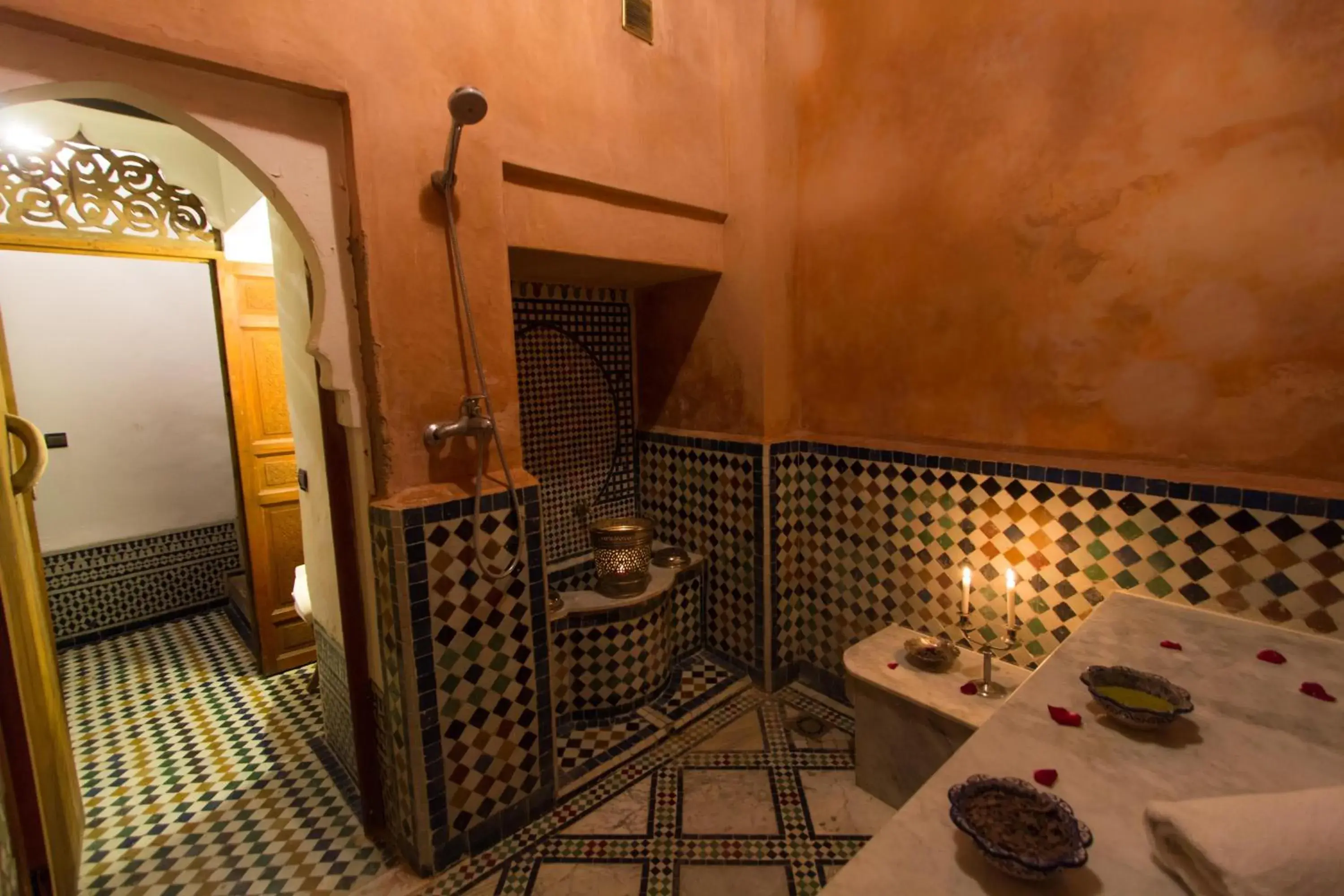 Massage in Dar Al Andalous