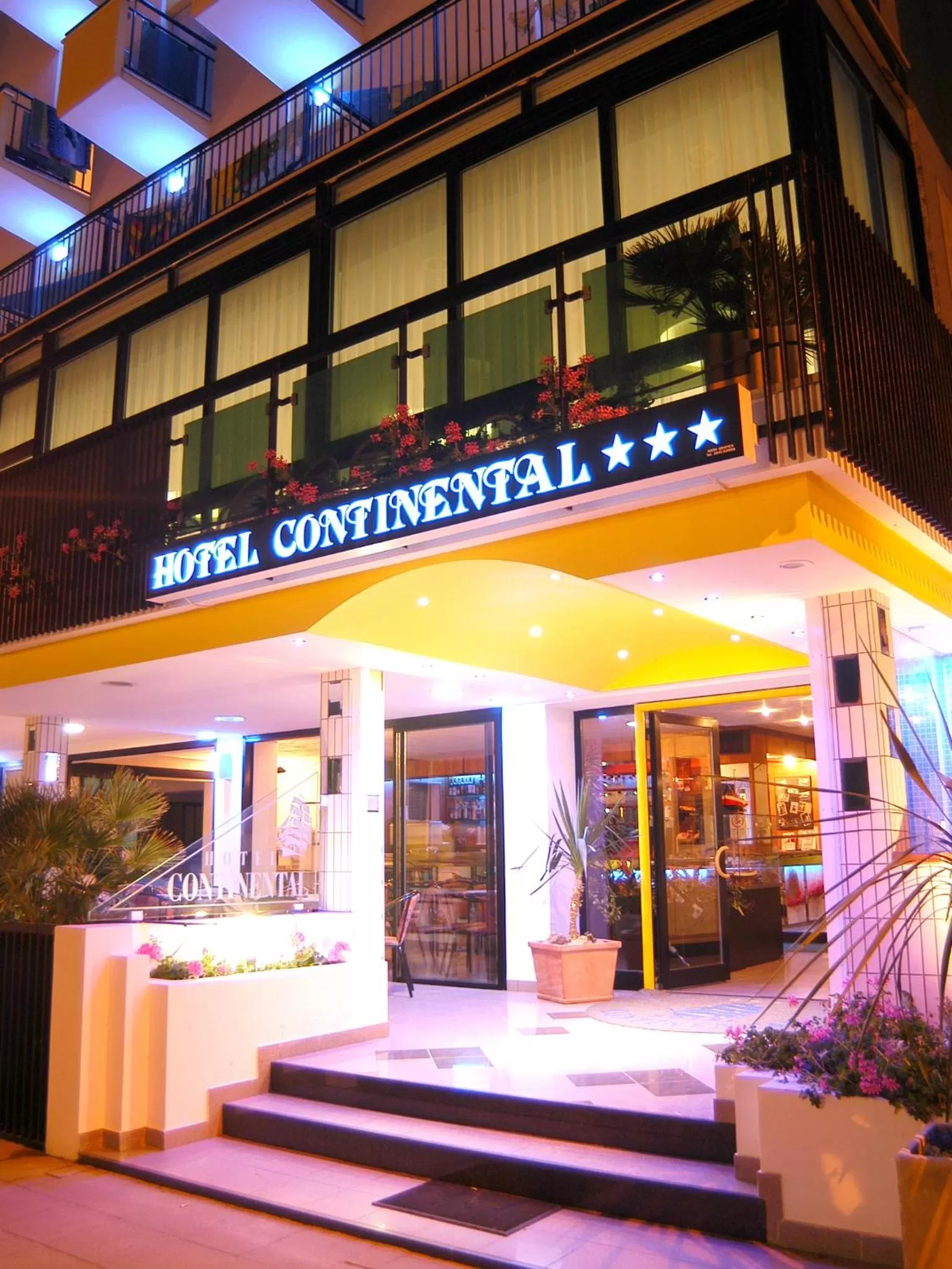Facade/entrance in Hotel Continental
