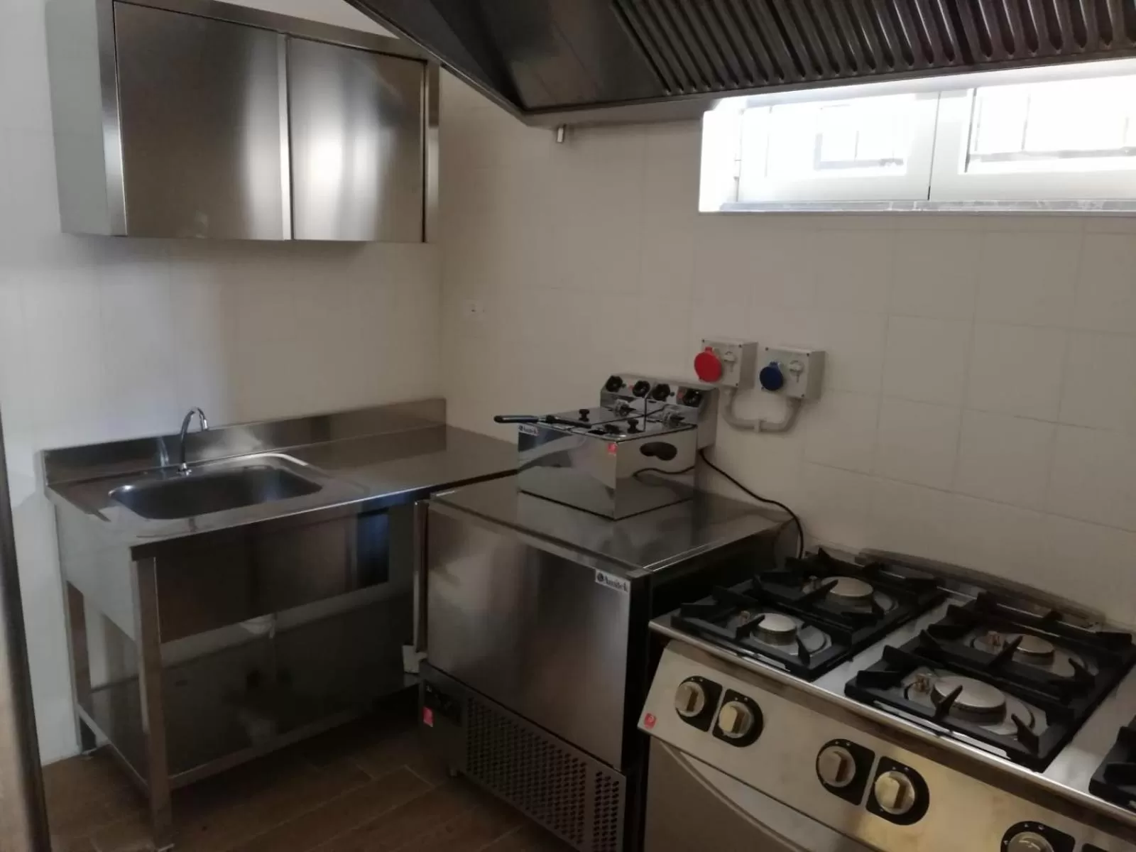 Kitchen or kitchenette in Opera Boutique Rooms