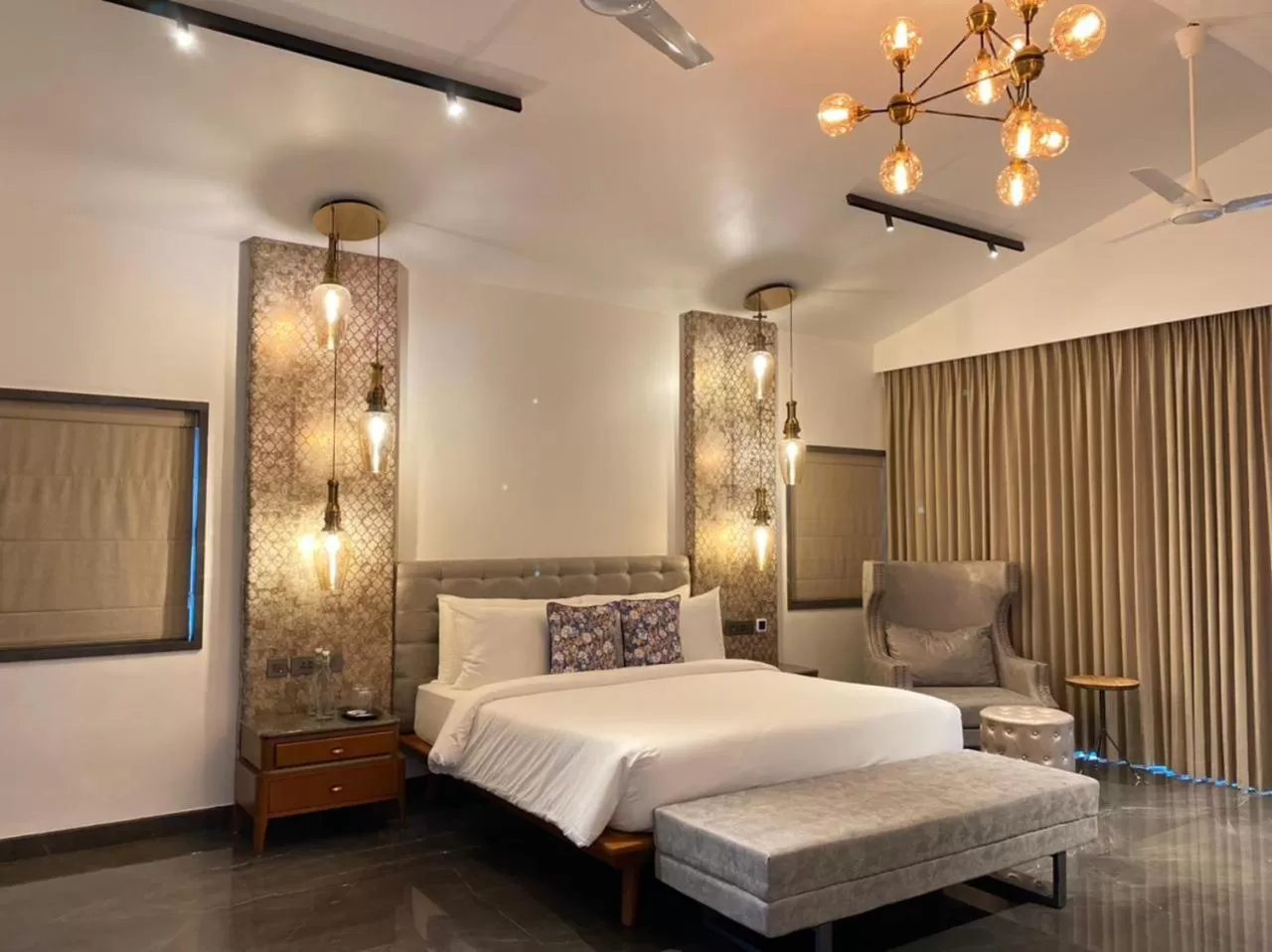 Bed in Gamyam Beach Resort