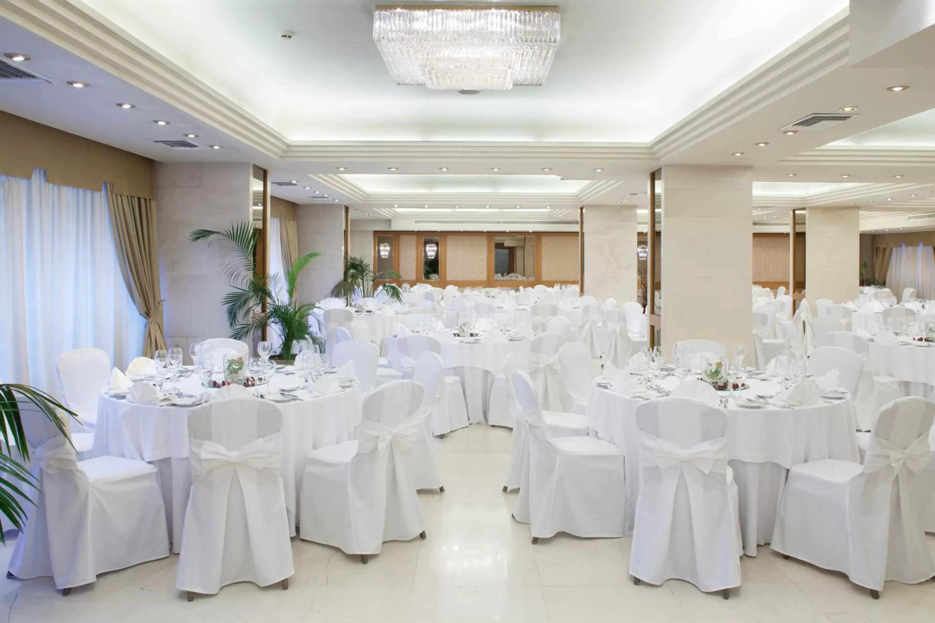 Banquet/Function facilities, Banquet Facilities in Holiday Inn Thessaloniki, an IHG Hotel