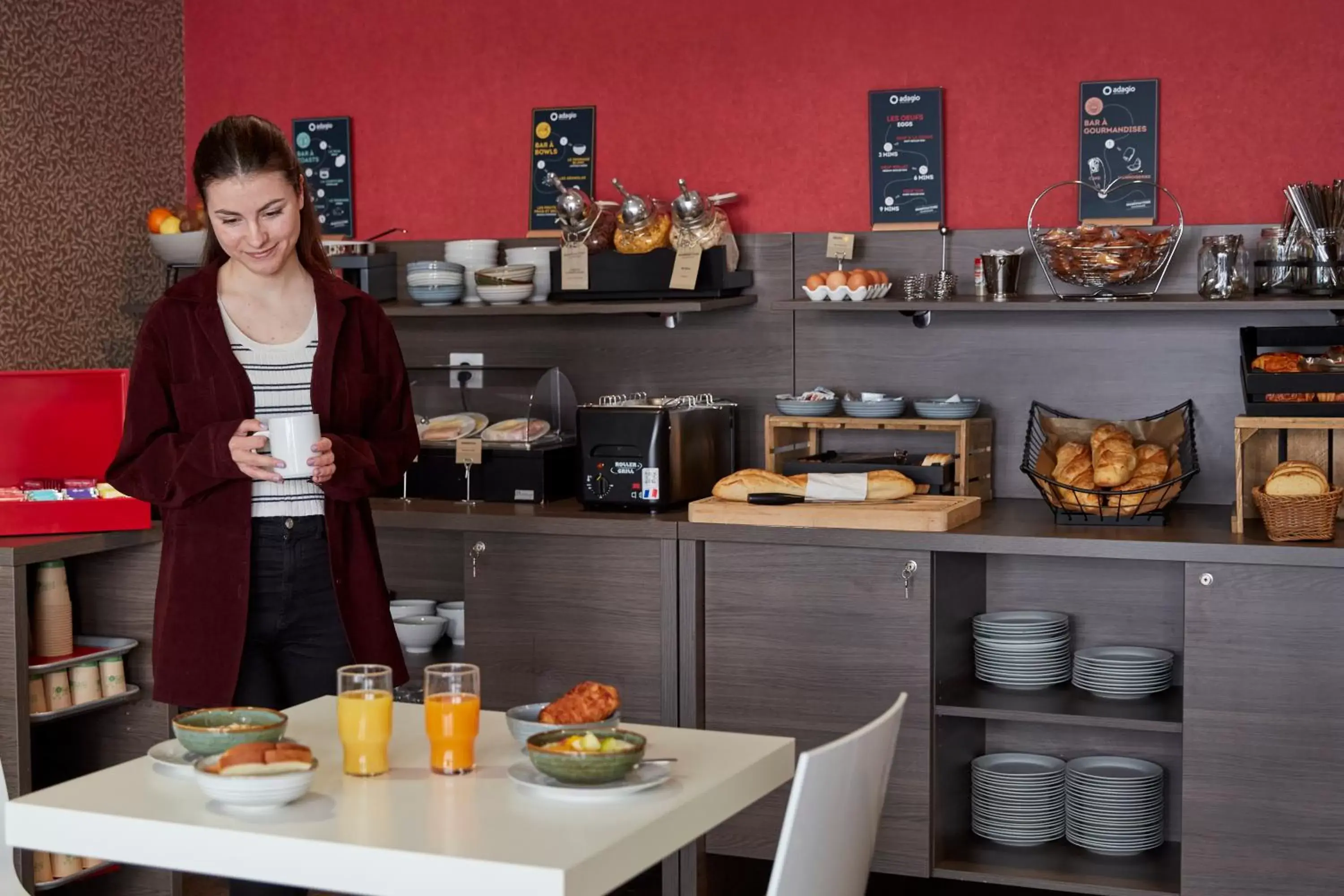 Breakfast, Restaurant/Places to Eat in Aparthotel Adagio Access Poitiers