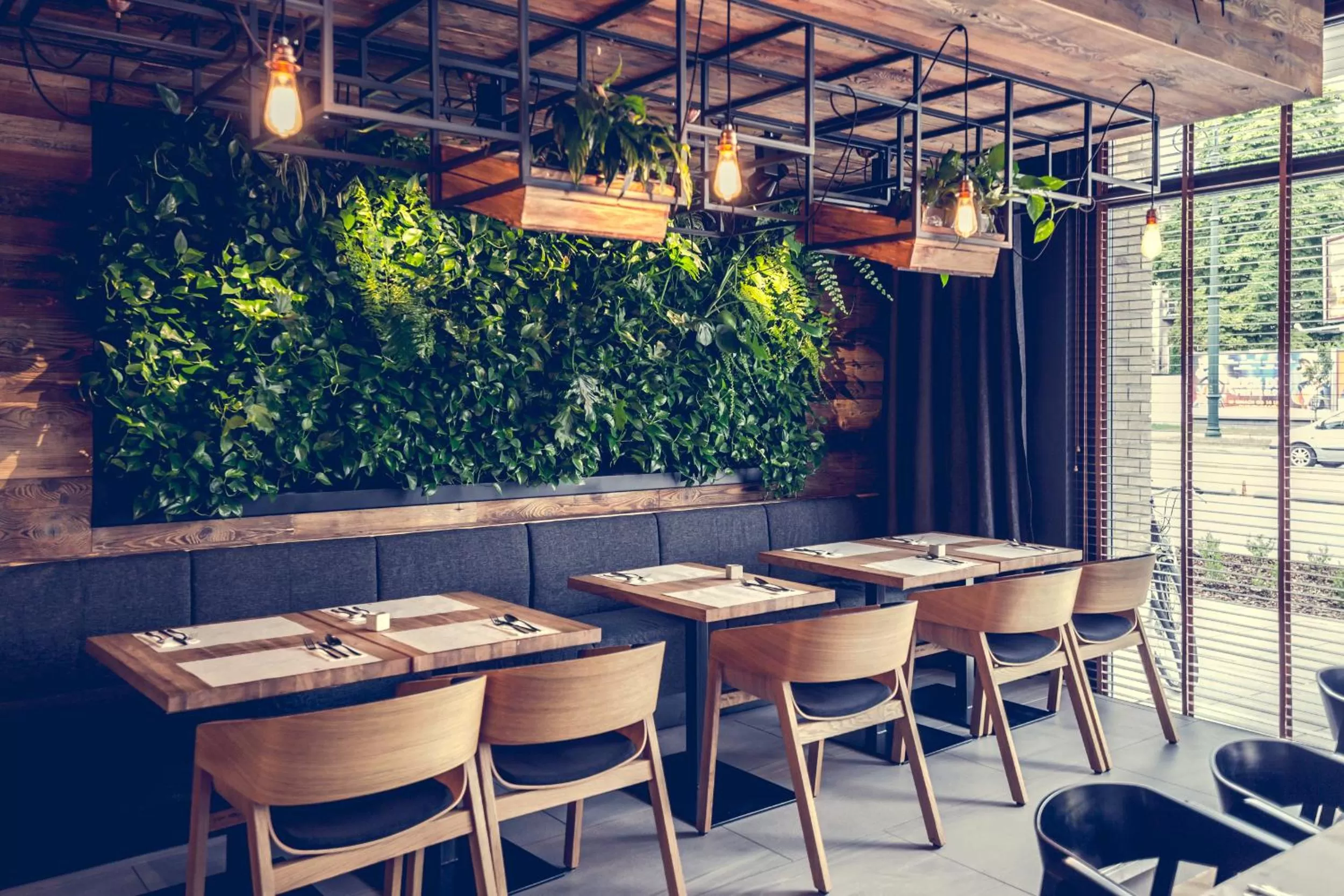 Restaurant/places to eat in Lwowska 1