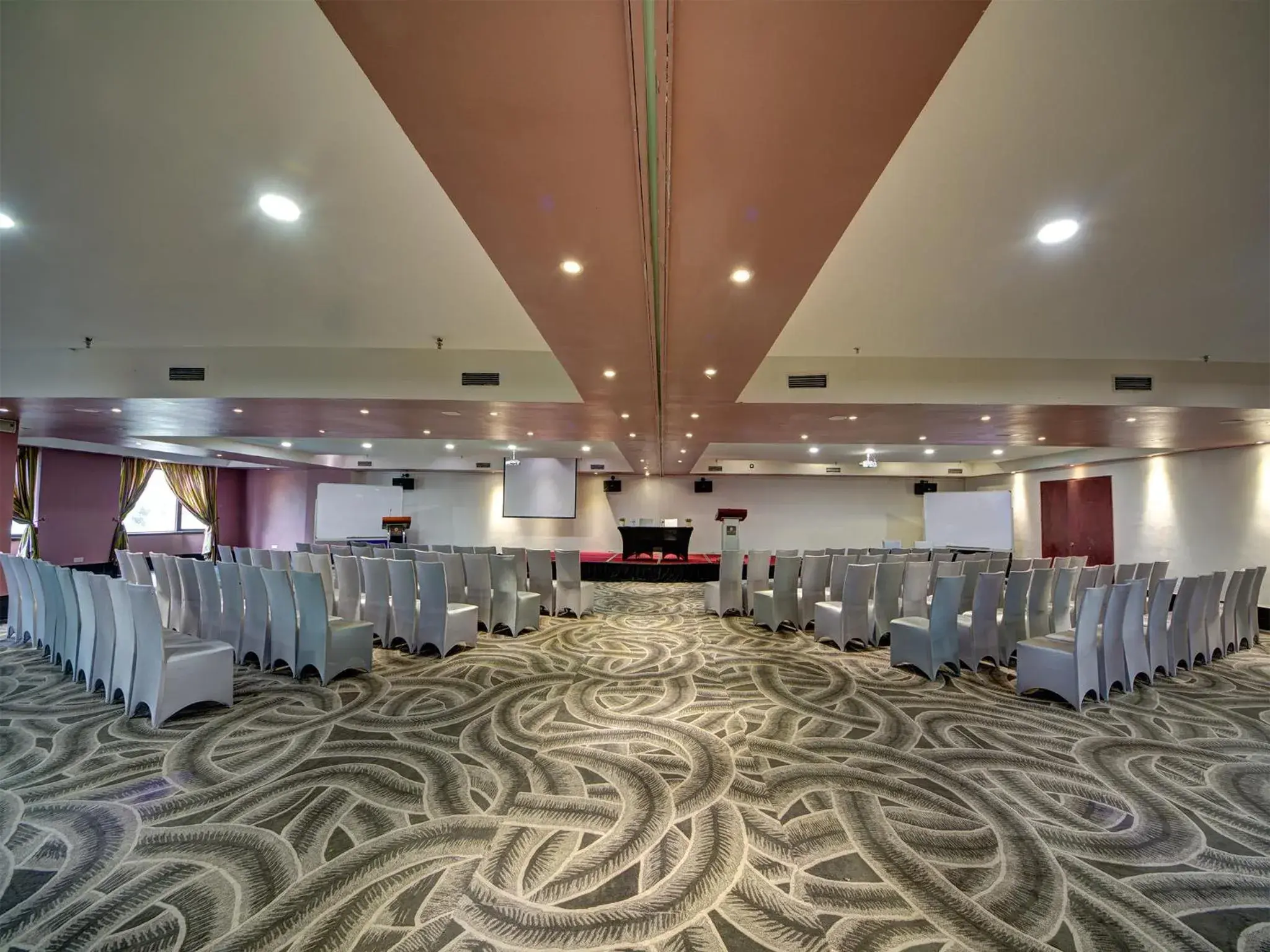 Banquet/Function facilities, Banquet Facilities in Arenaa Star Hotel