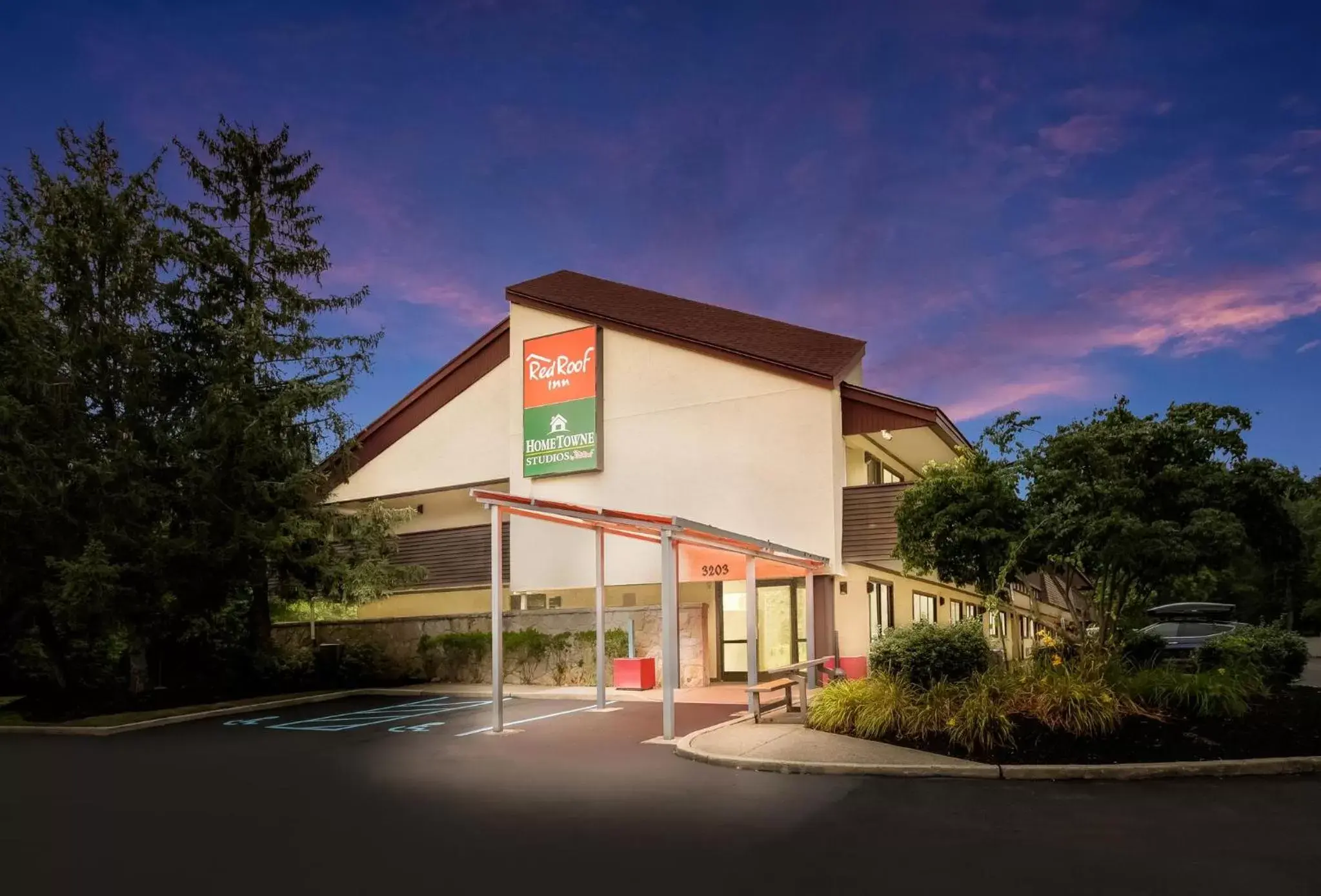 Property Building in Red Roof Inn Princeton - Ewing