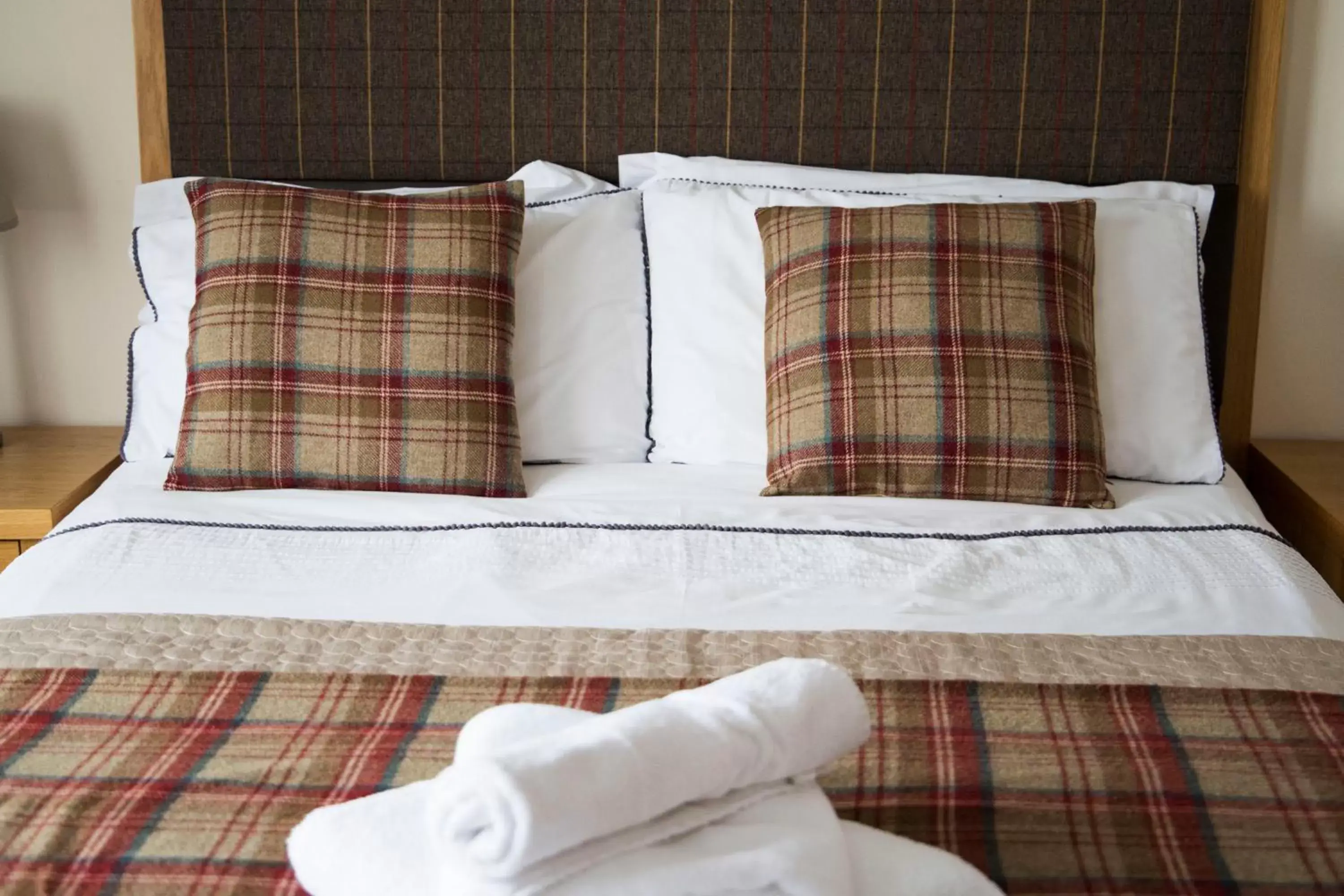Bed in Ardennan House Hotel