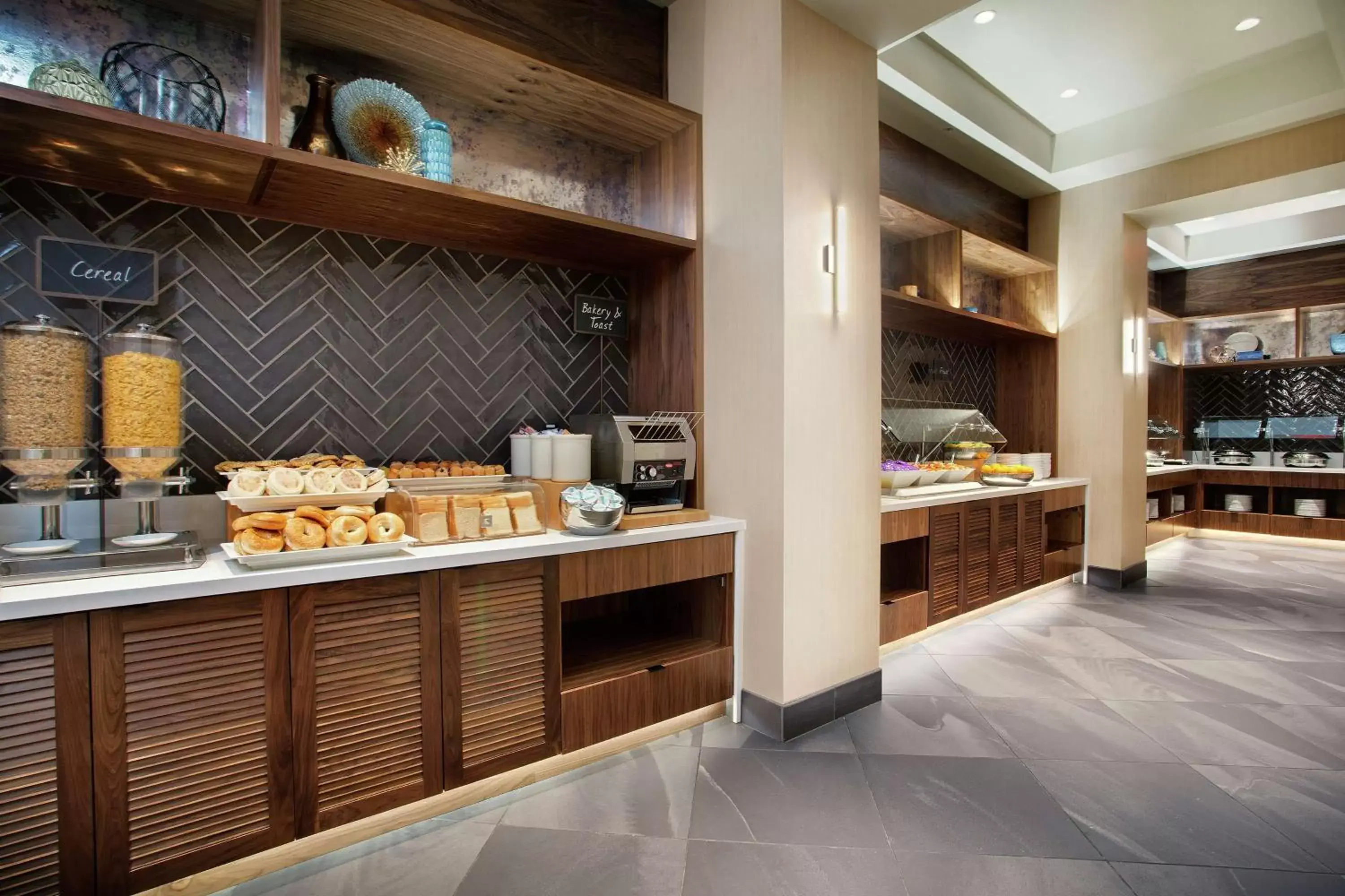 Breakfast, Restaurant/Places to Eat in Embassy Suites by Hilton Tampa Downtown Convention Center