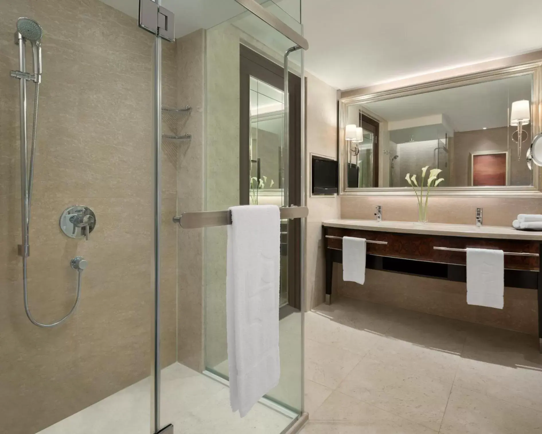 Shower, Bathroom in Shangri-La Kuala Lumpur