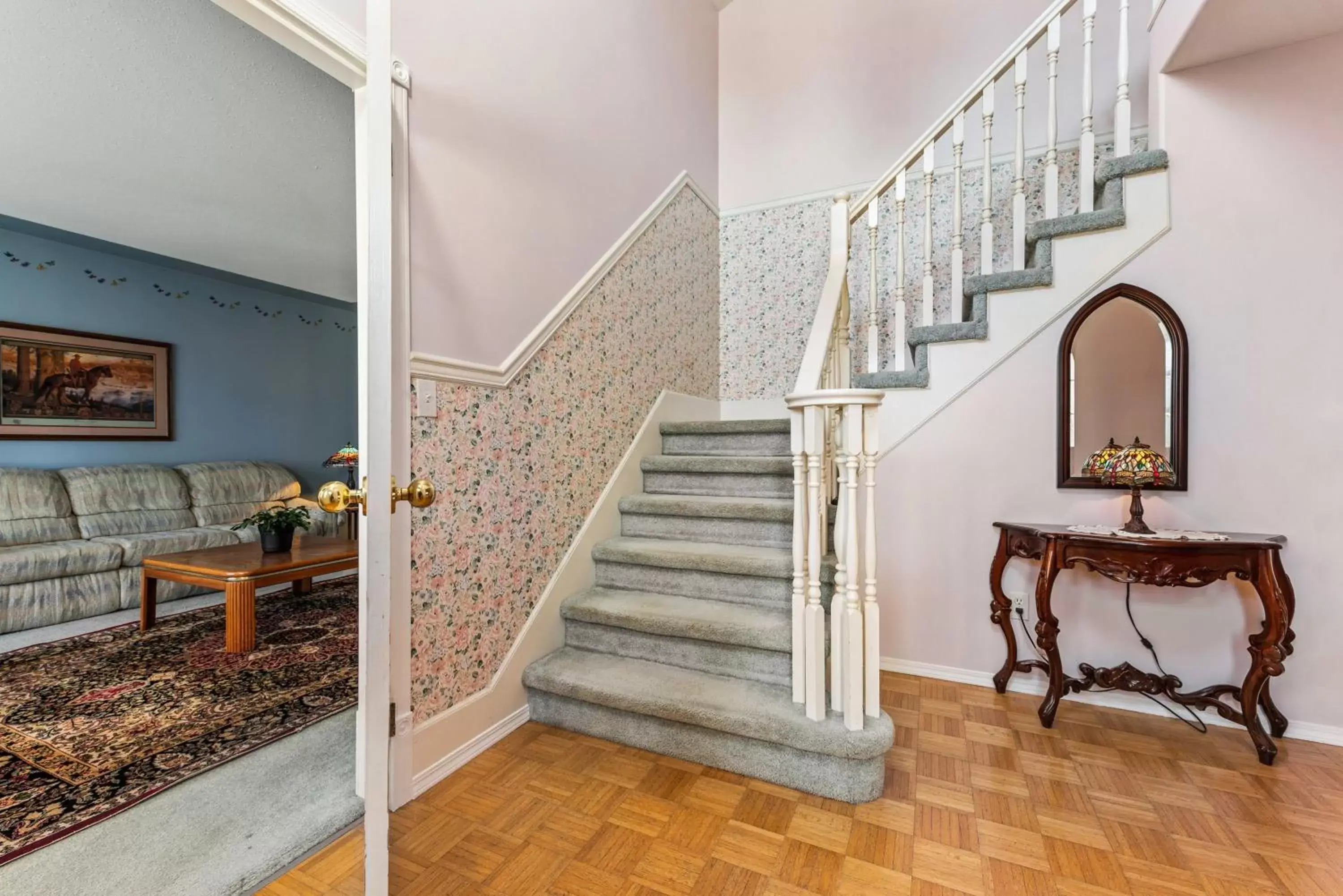 Lobby or reception, Seating Area in Anita's Bed & Breakfast Master Bedroom with 2 Queen Beds - 4 People