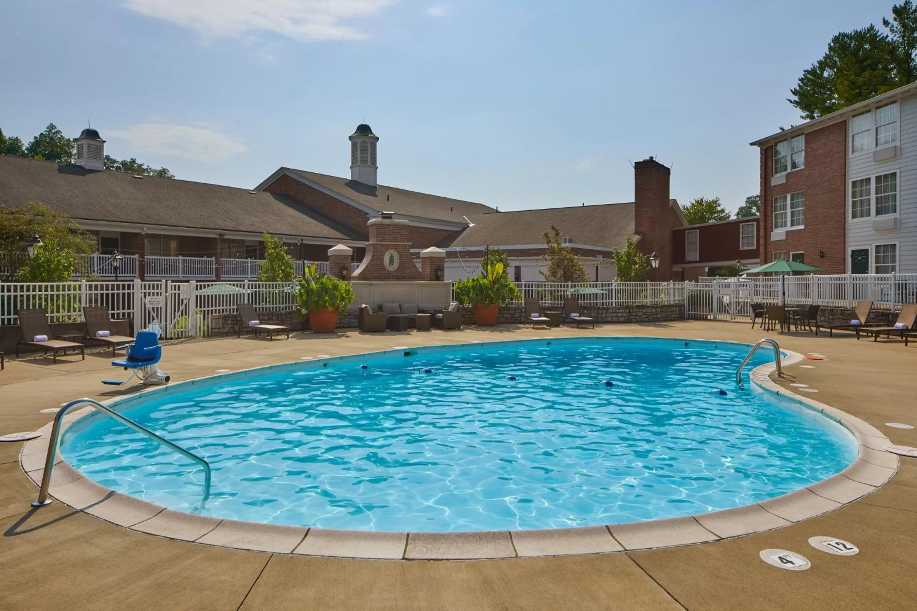 Swimming pool in Ohio University Inn and Conference Center
