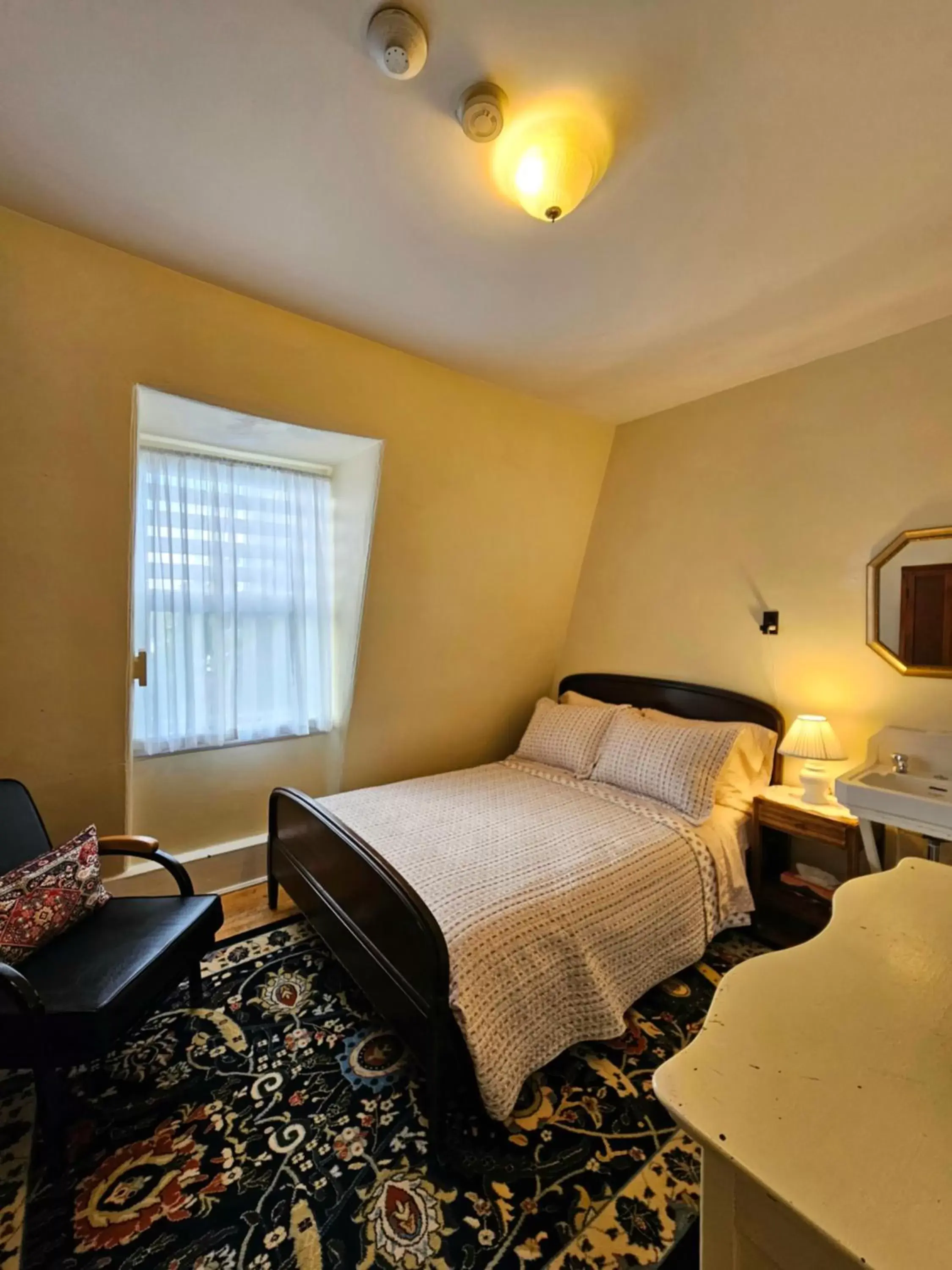 Standard Double or Twin Room in Royal Hotel