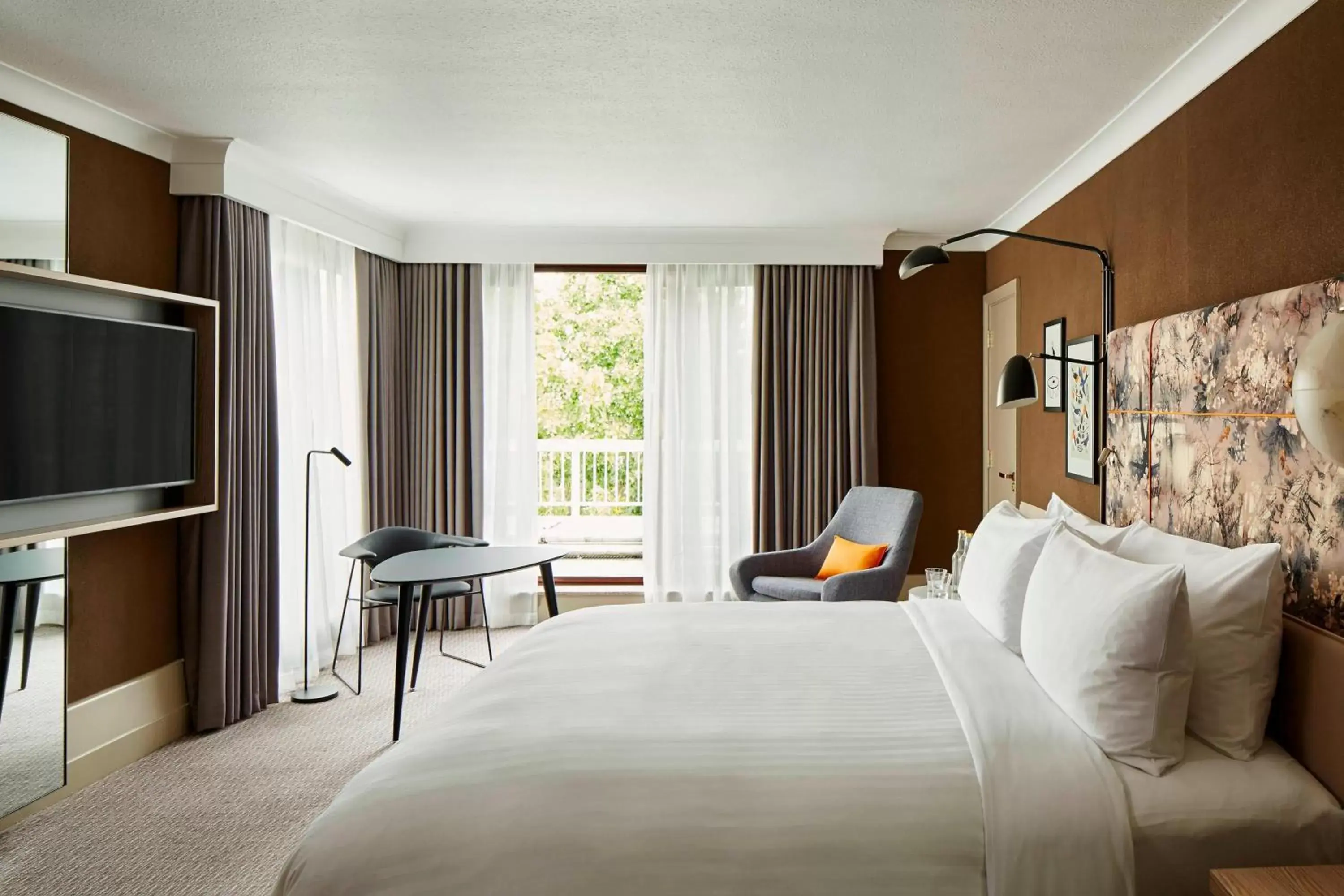 Superior Room, Guest room, 1 King, High floor, Balcony in London Marriott Hotel Regents Park Superior Room, Guest room, 1 King, High floor, Balcony in London Marriott Hotel Regents Park