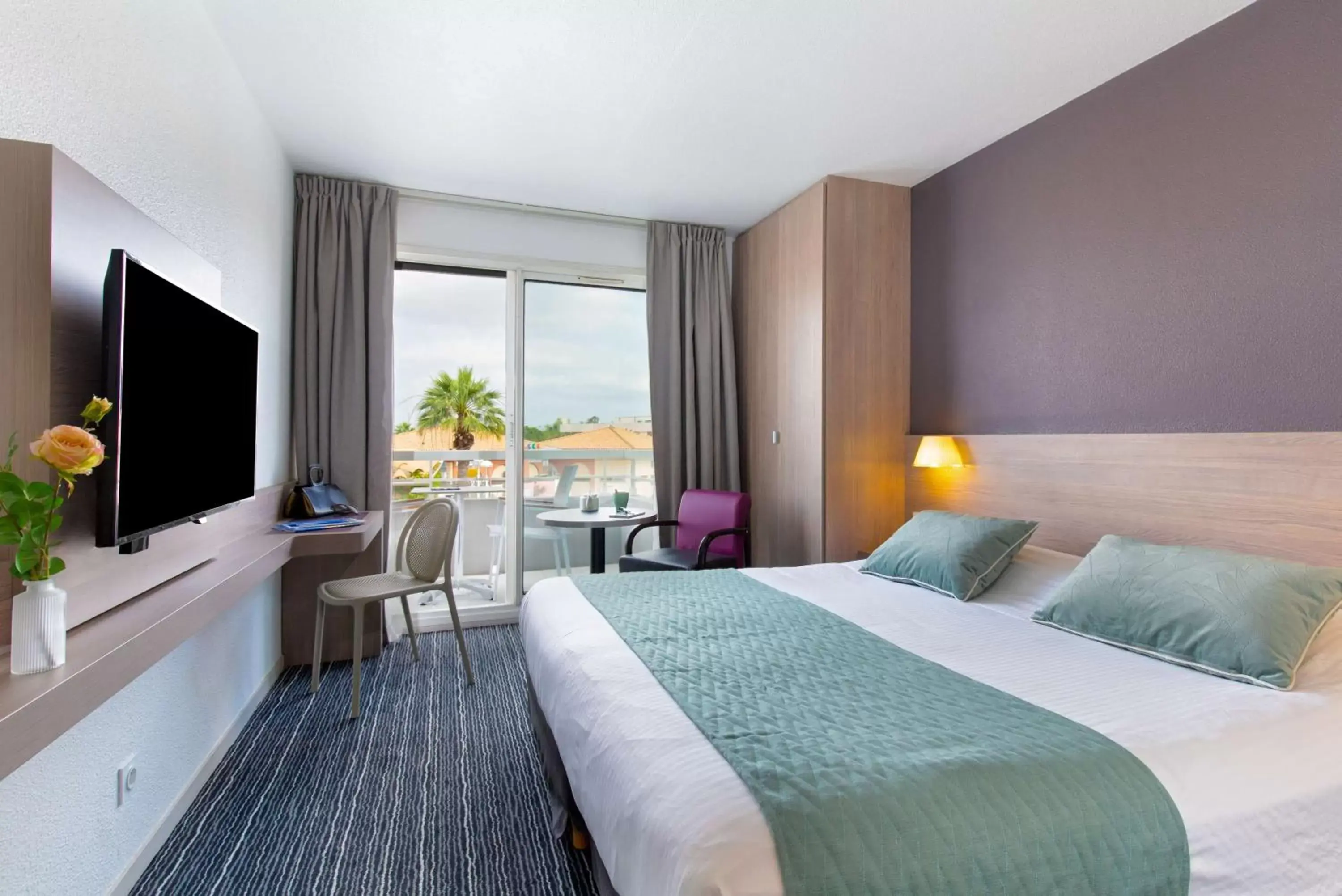 Photo of the whole room, Bed in Best Western Plus La Marina Photo of the whole room, Bed in Best Western Plus La Marina