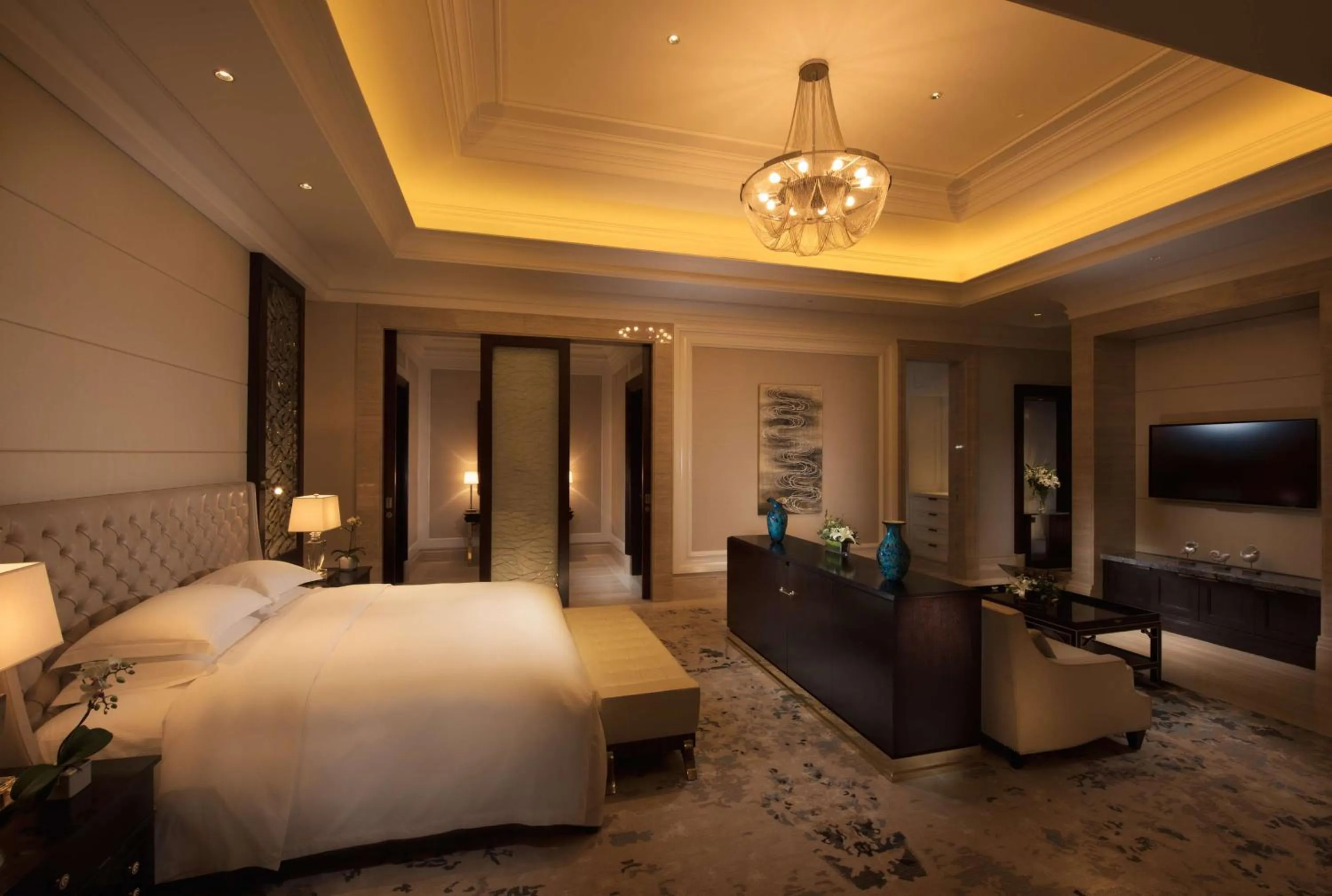 Bedroom, Bed in Hilton Haikou Meilan