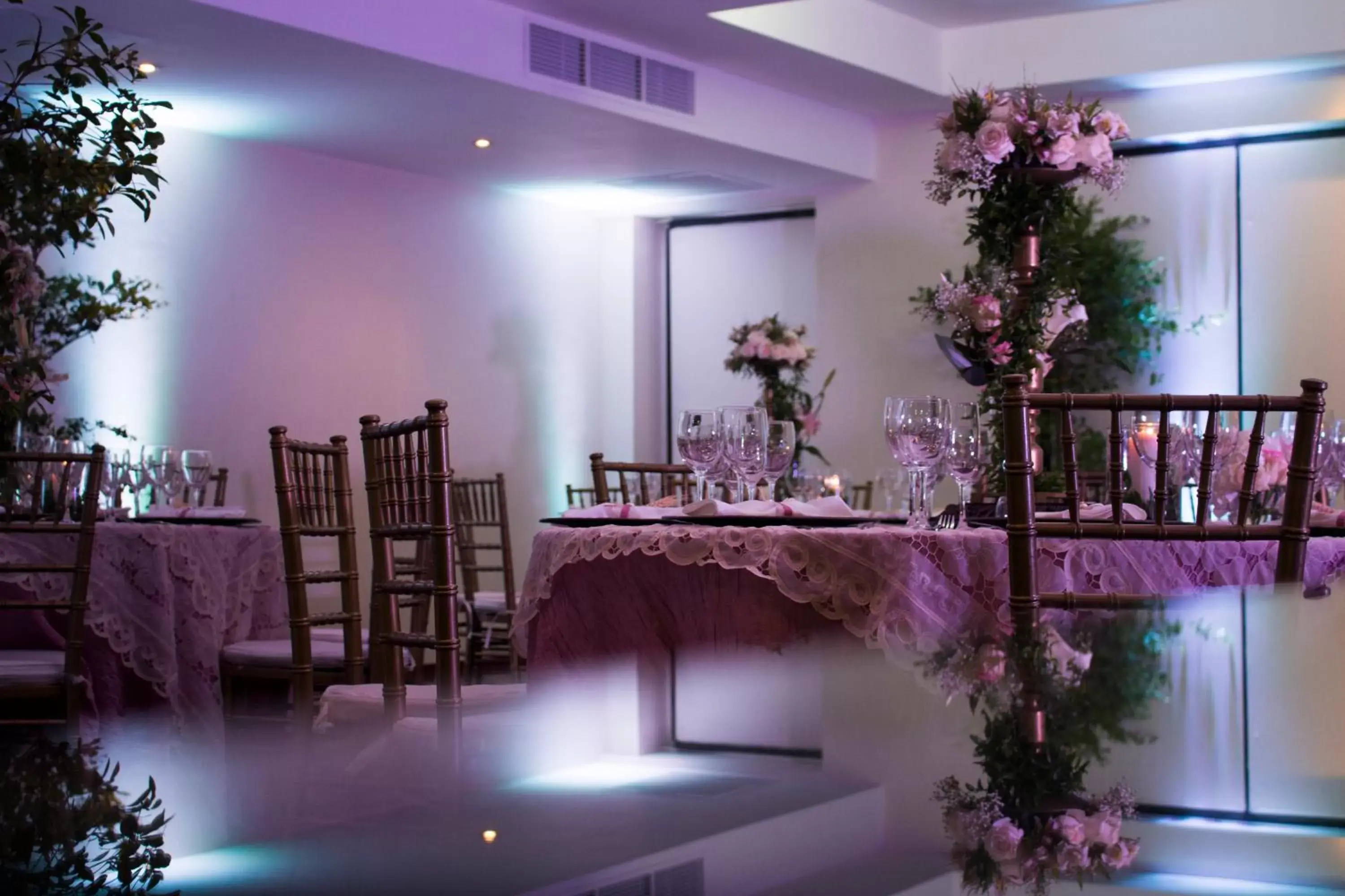 Banquet/Function facilities, Restaurant/Places to Eat in W&P Santo Domingo