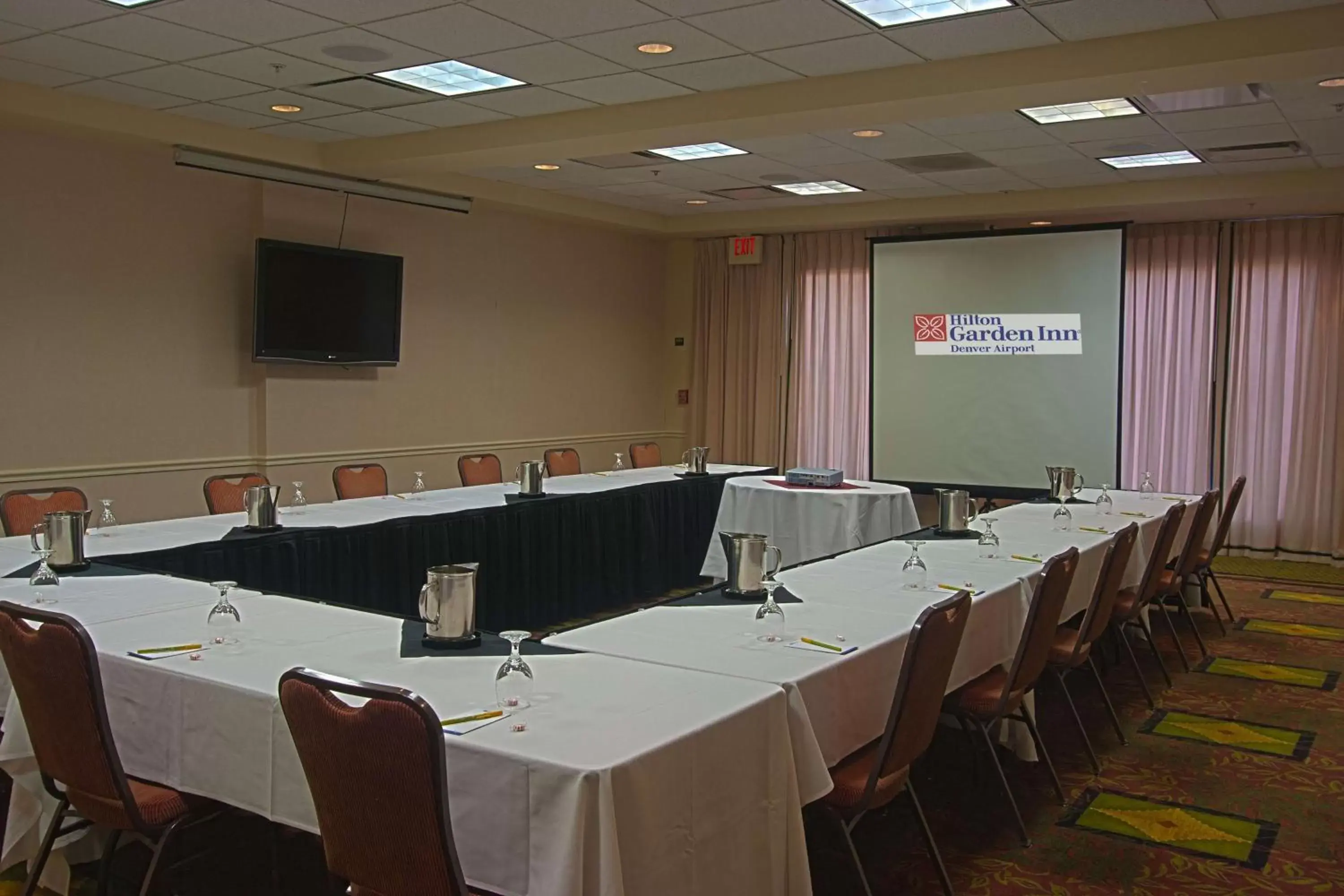 Meeting/conference room in Hilton Garden Inn Denver Airport