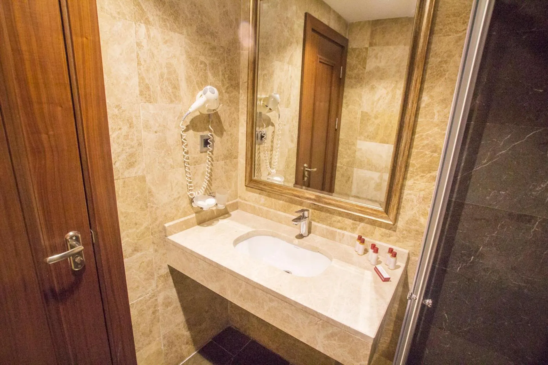 Bathroom in Nova Plaza Boutique Hotel & Spa