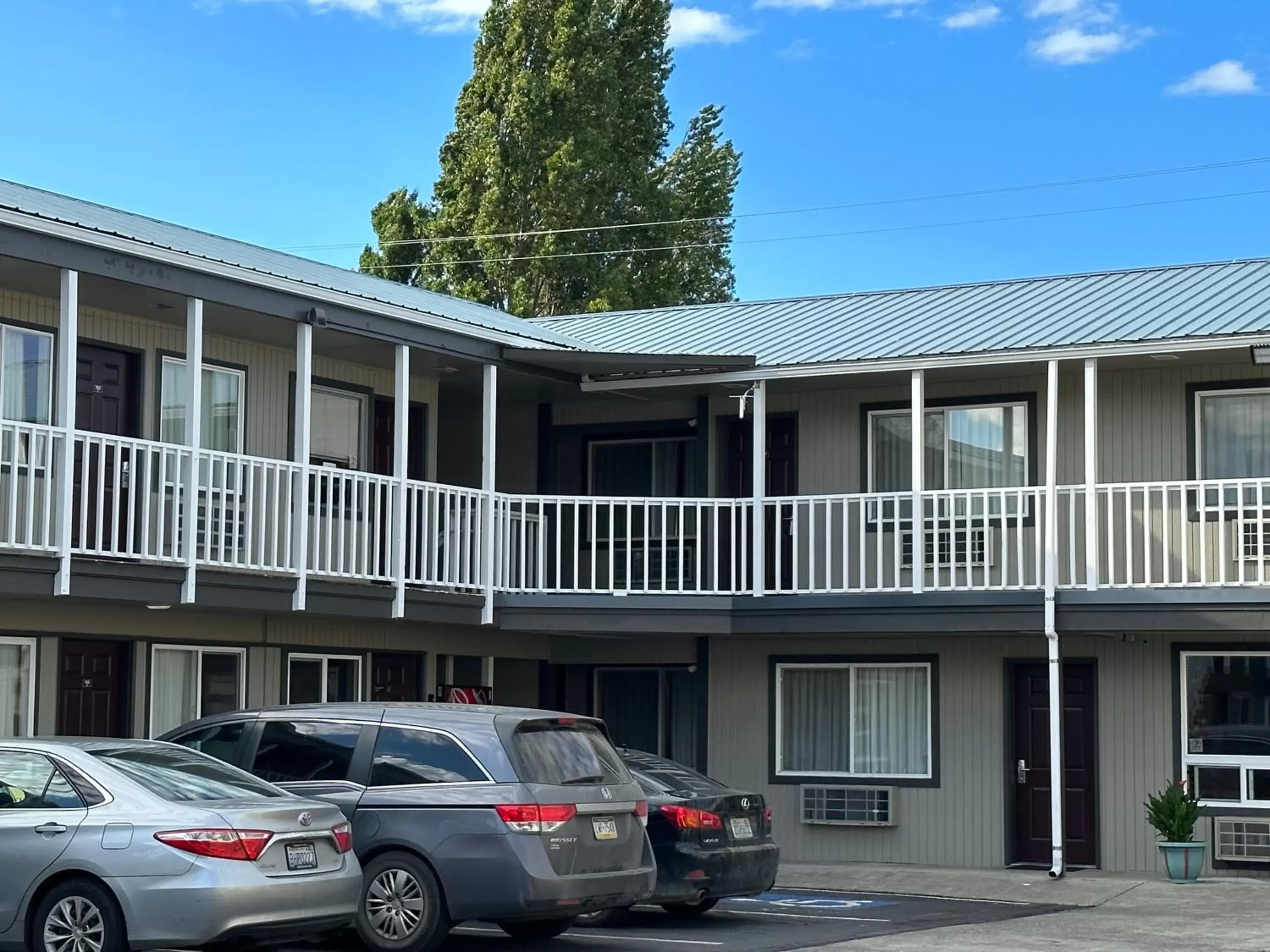 Property Building in Royal Victorian Motel